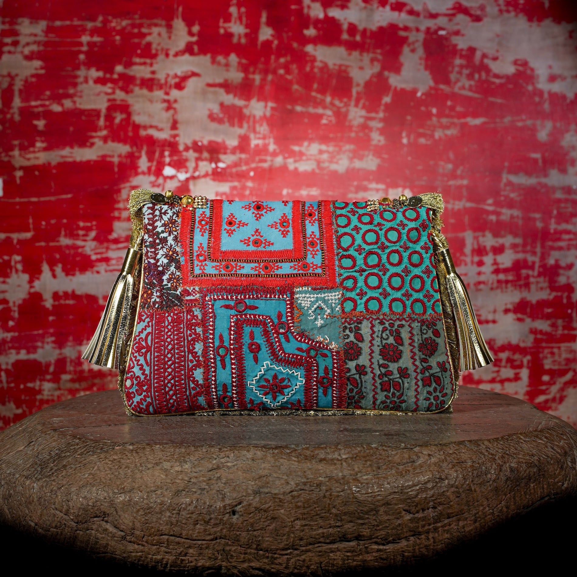 Gold Banjara Clutch 043