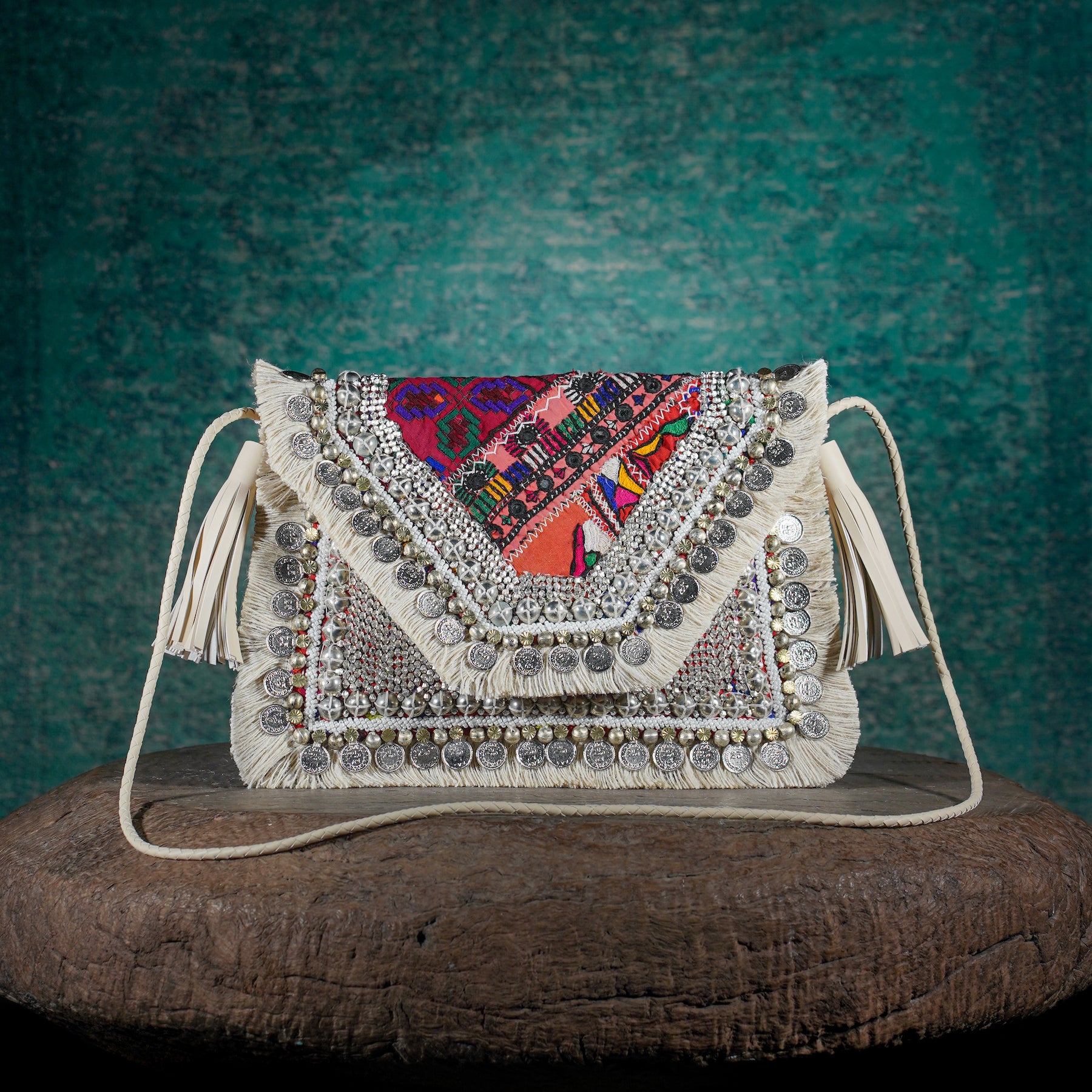 Off White Banjara Clutch 006