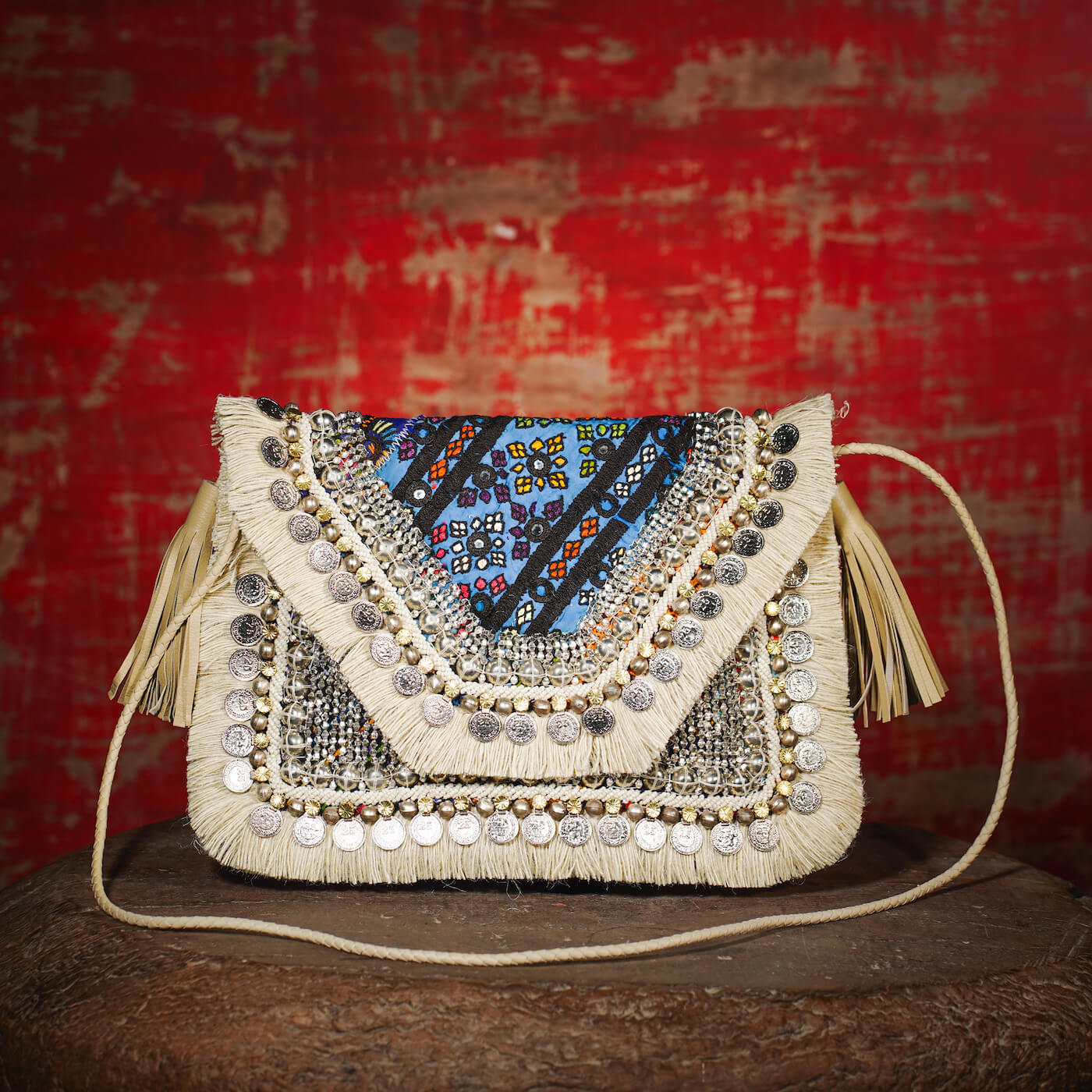 Off White Banjara Clutch 002