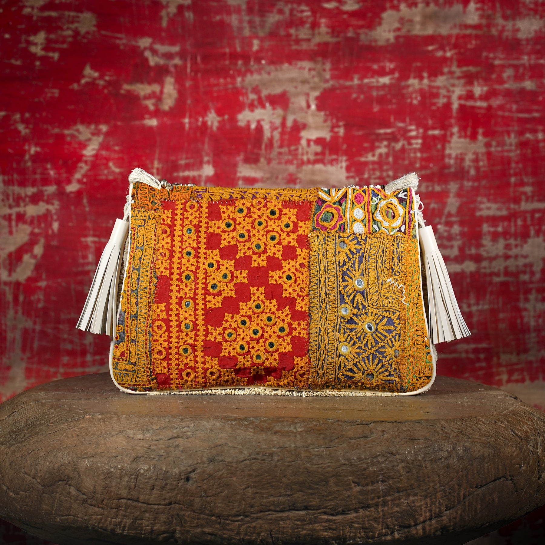 Off White Banjara Clutch 023
