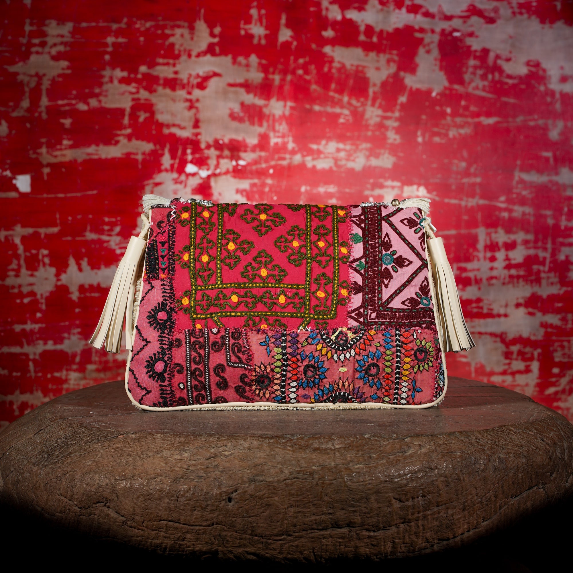 Off White Banjara Clutch 038