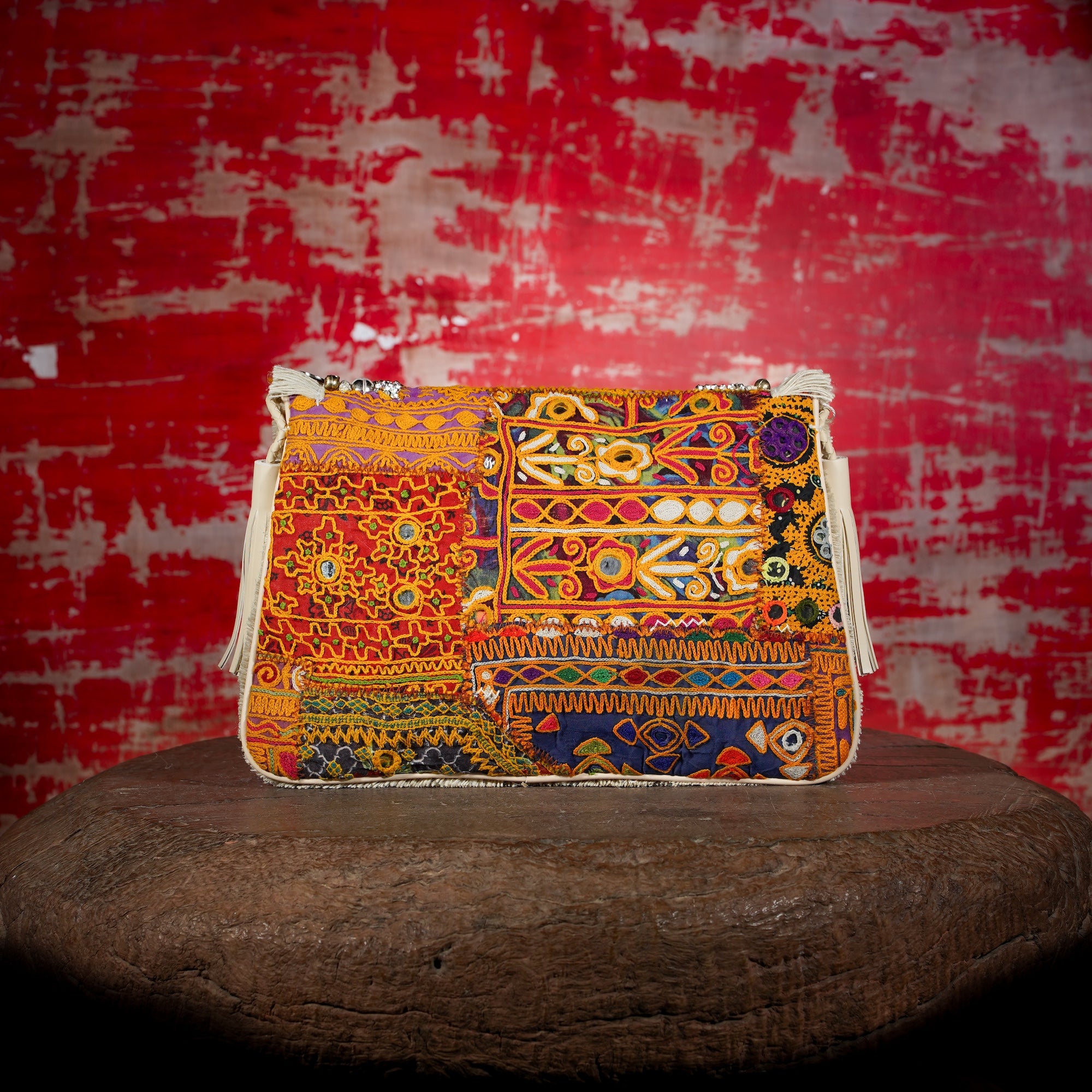 Off White Banjara Clutch 044