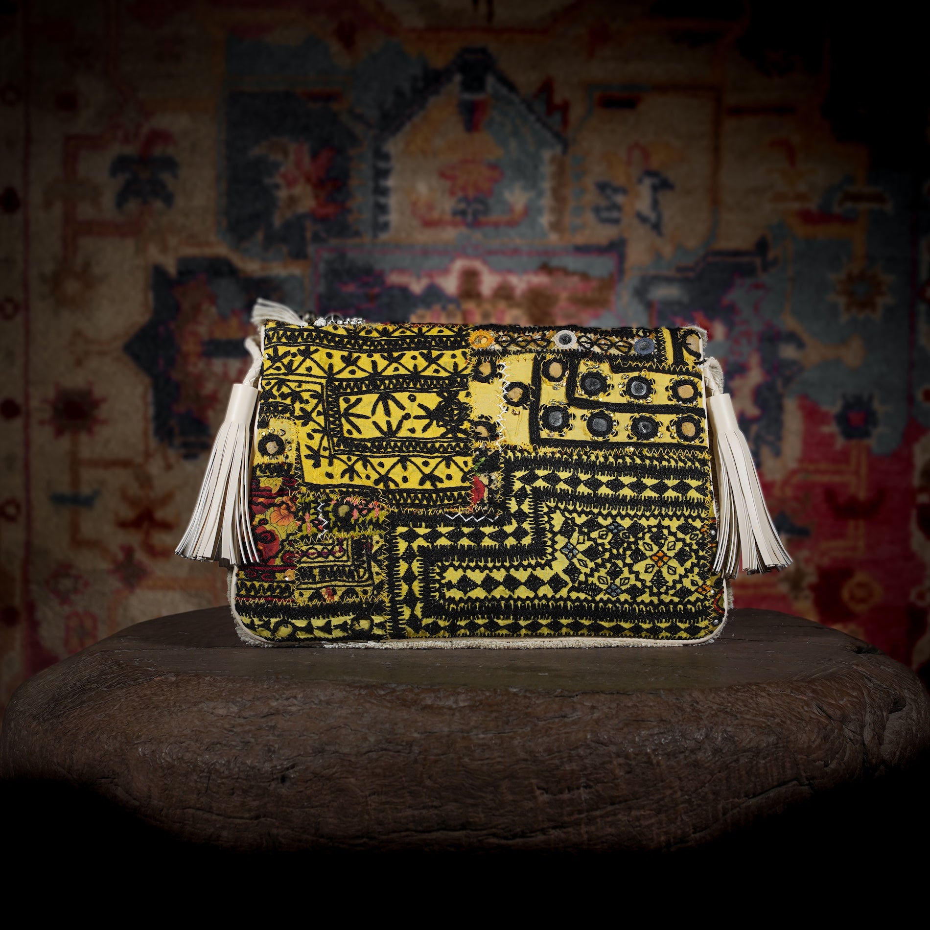 Off White Banjara Clutch 054