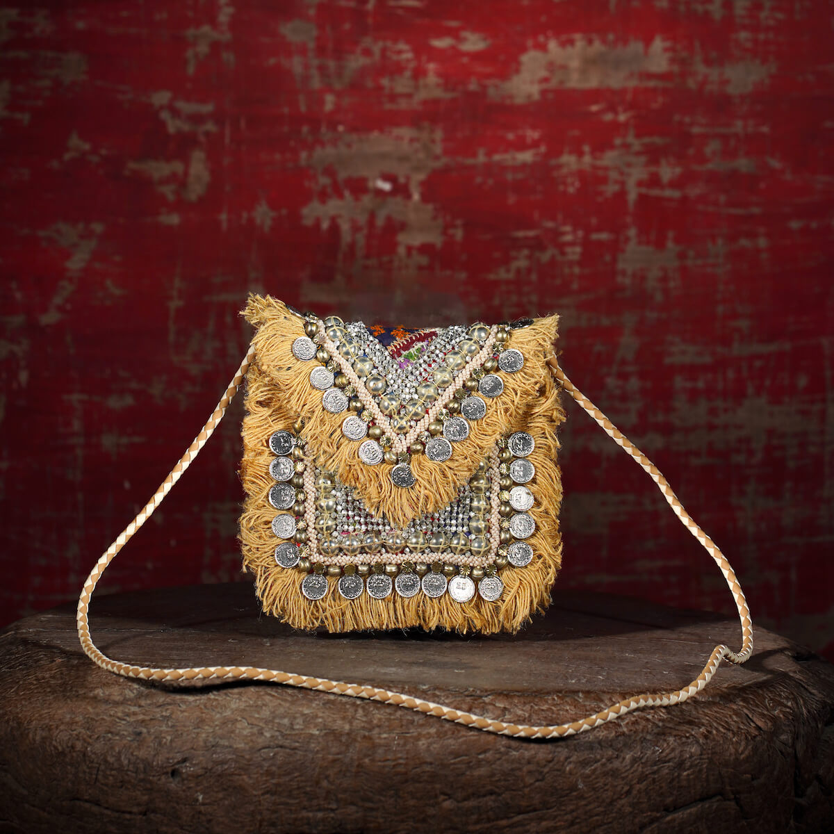 Beige Banjara Minion Clutch 001