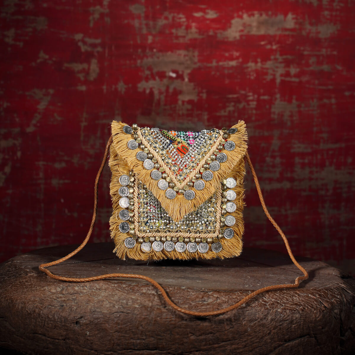 Beige Banjara Minion Clutch 003