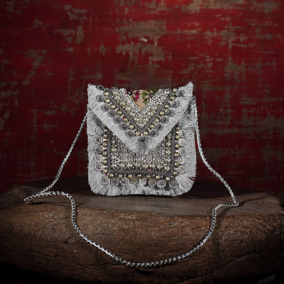 Silver Banjara Minion Clutch 001