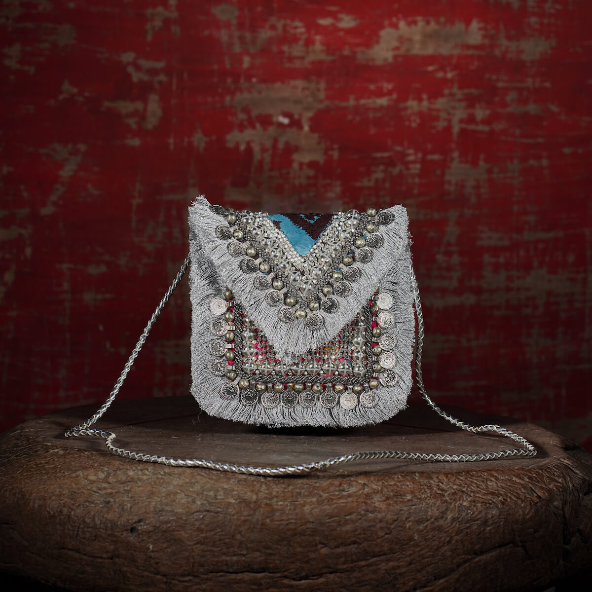 Silver Banjara Minion Clutch 002