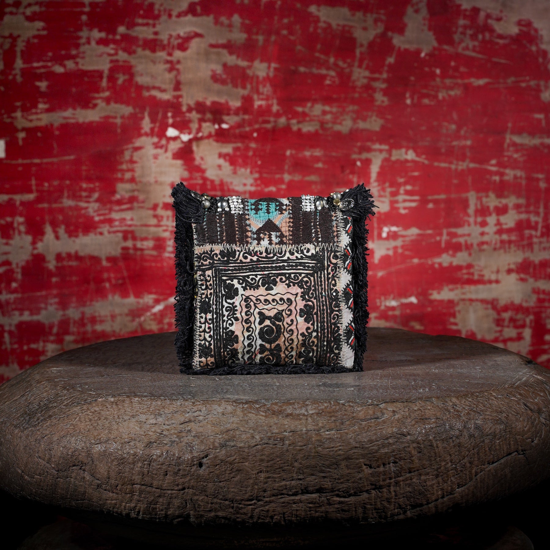 Black Banjara Minion Clutch 029