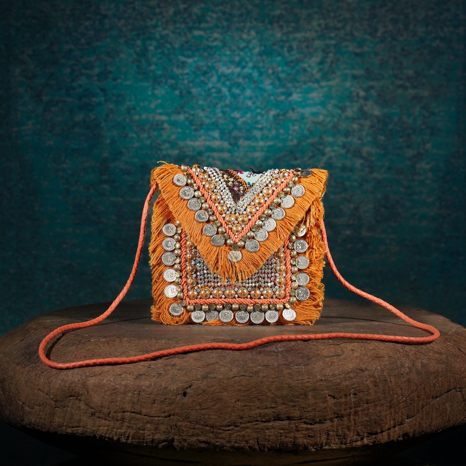 Coral Banjara Minion Clutch 010