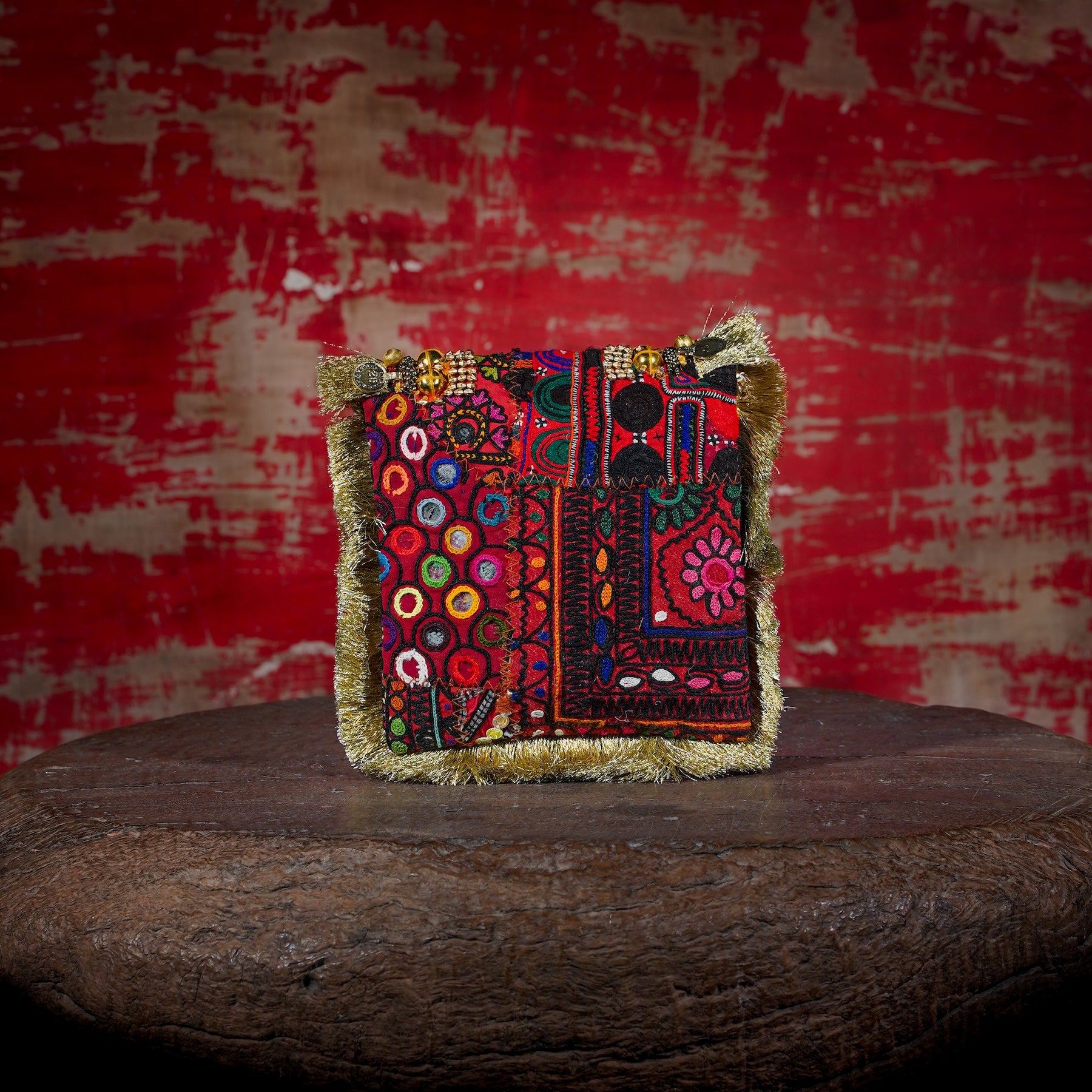 Gold Banjara Minion Clutch 018