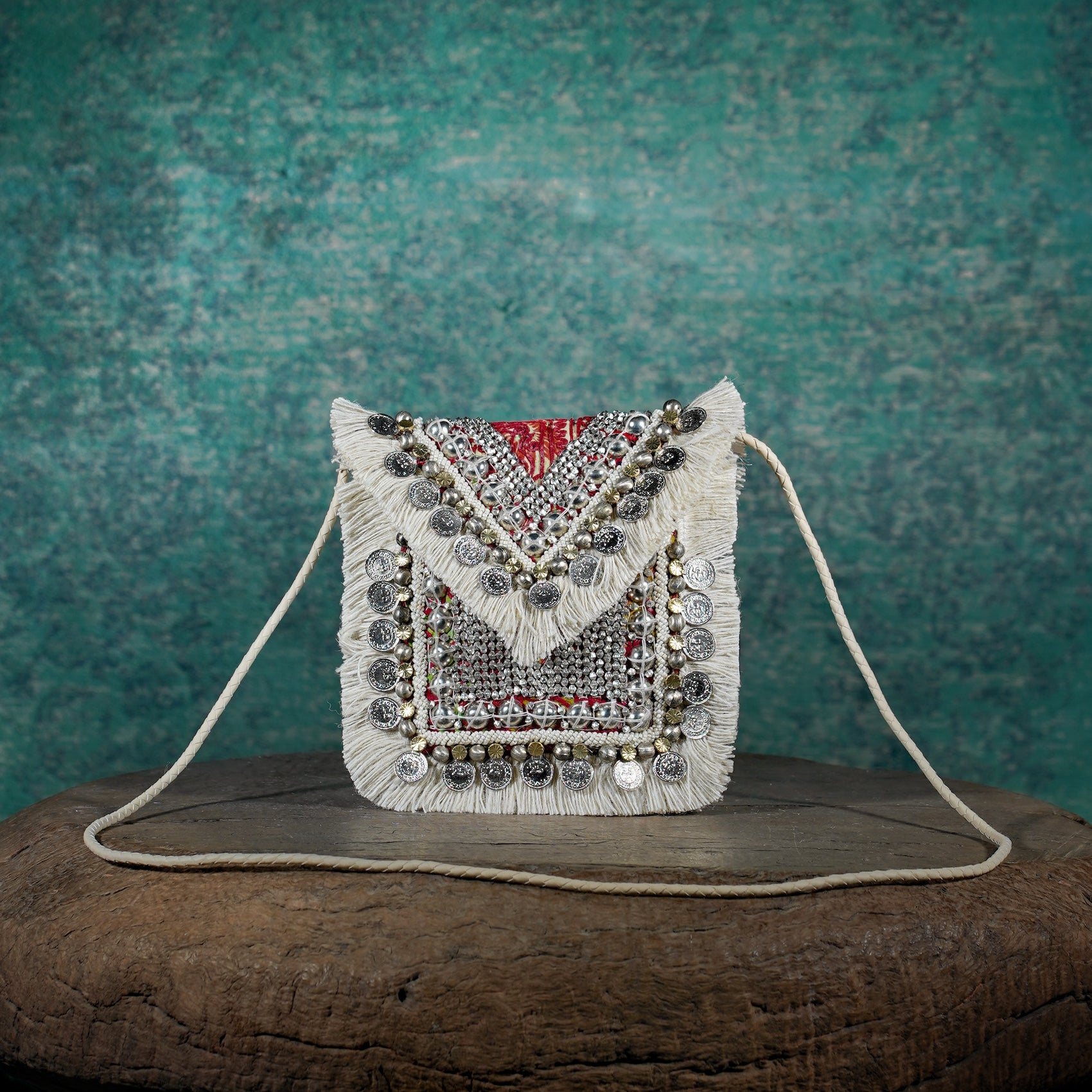 Off White Banjara Minion Clutch 020