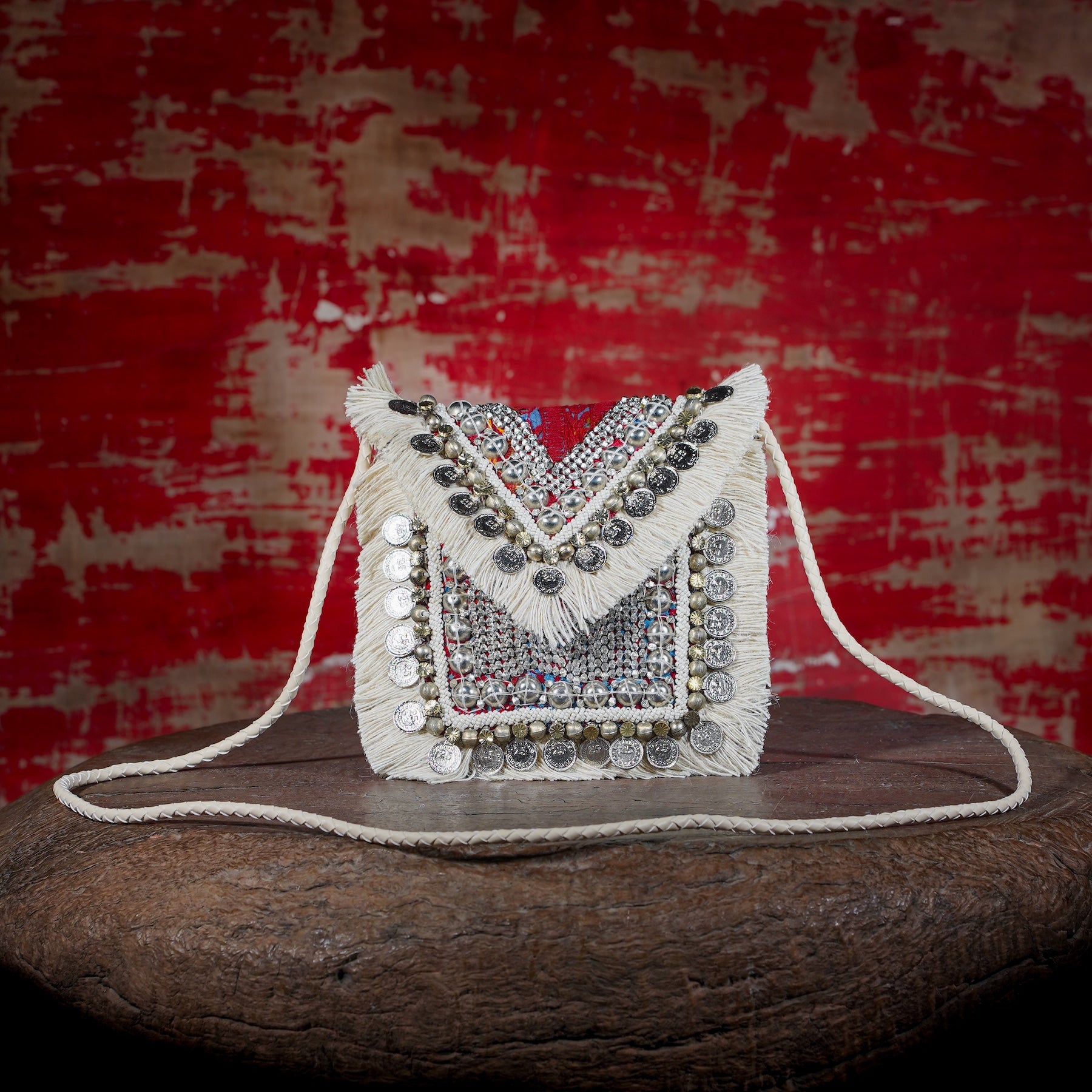 Off White Banjara Minion Clutch 025