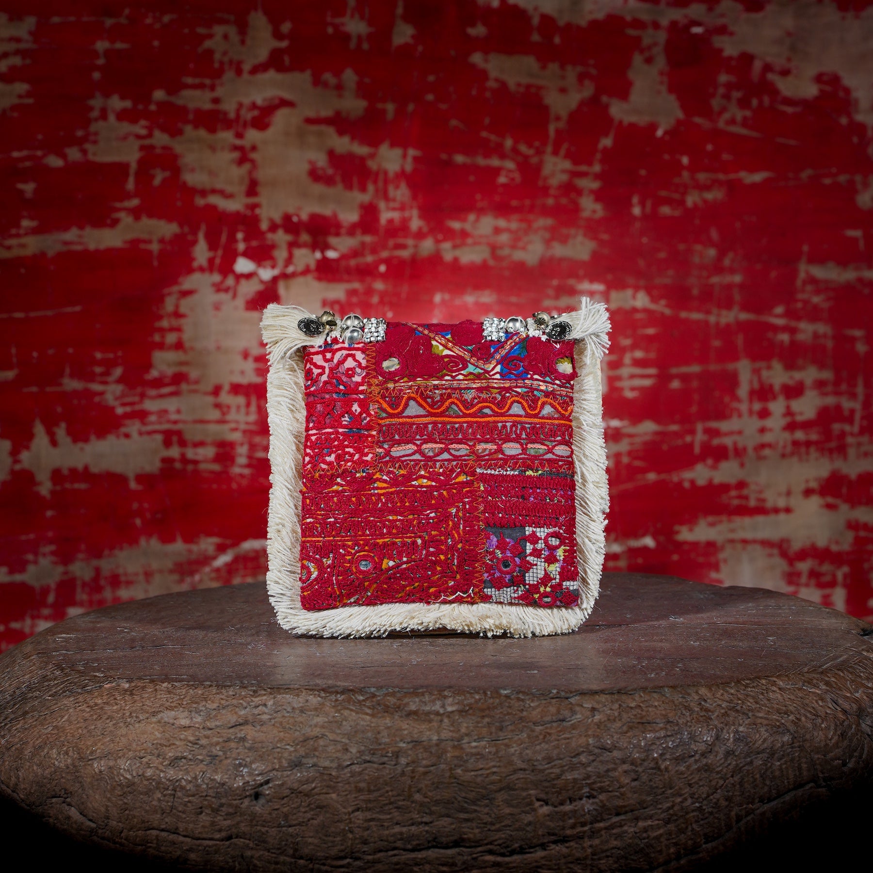 Off White Banjara Minion Clutch 027