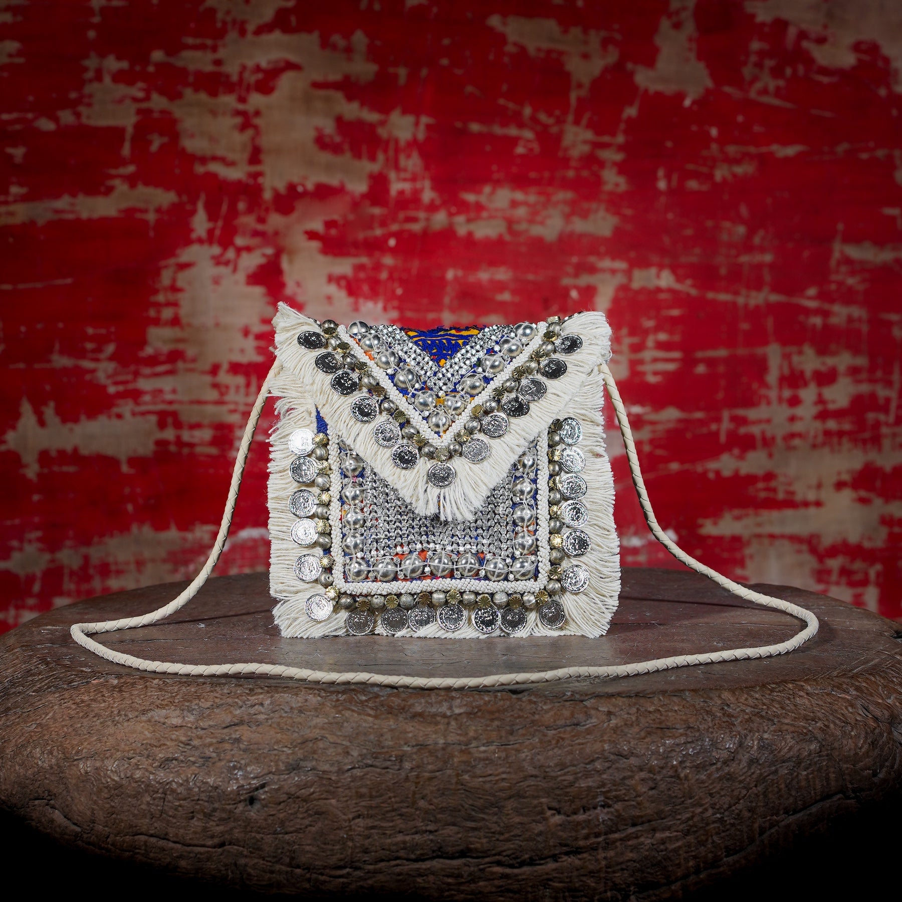 Off White Banjara Minion Clutch 030