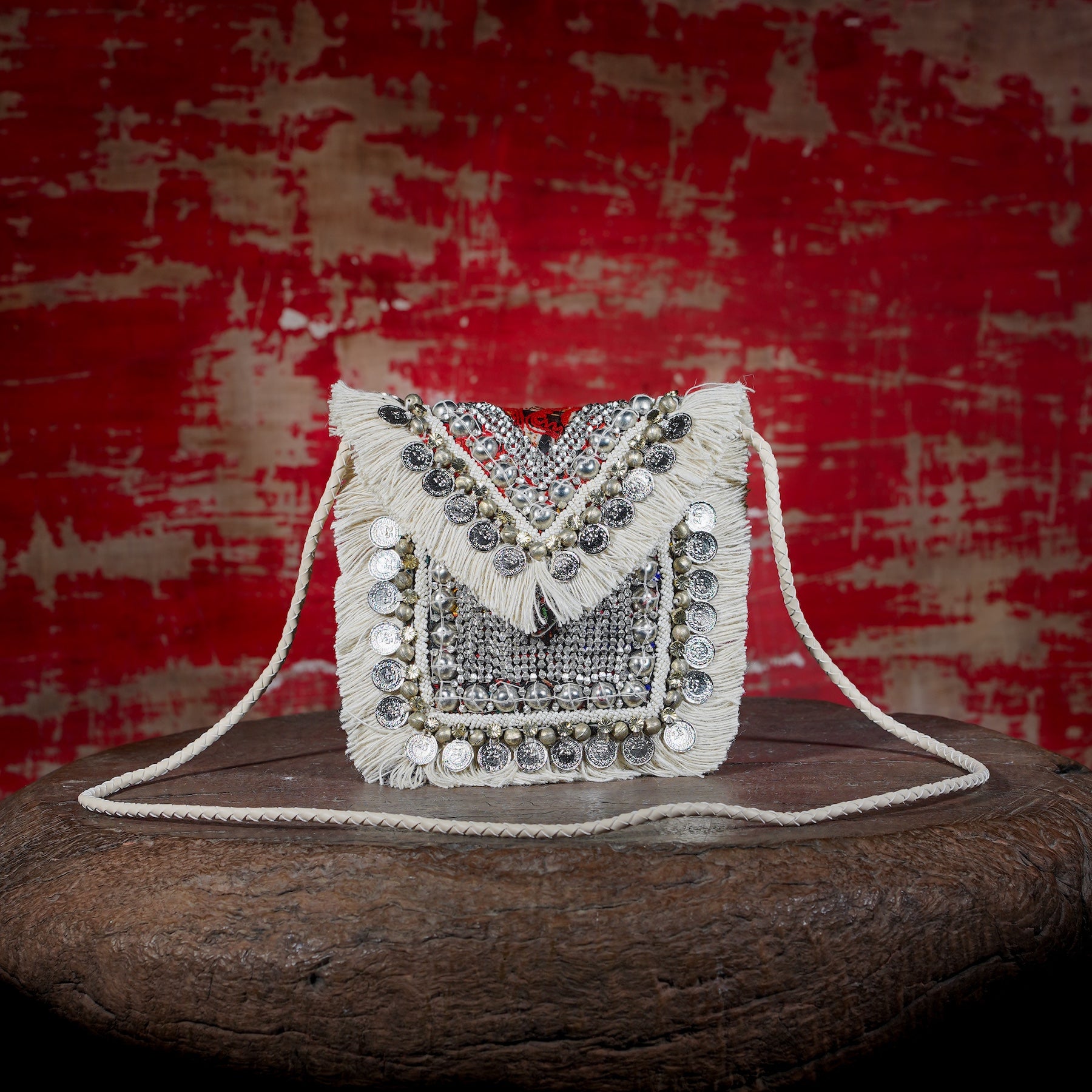 Off White Banjara Minion Clutch 031