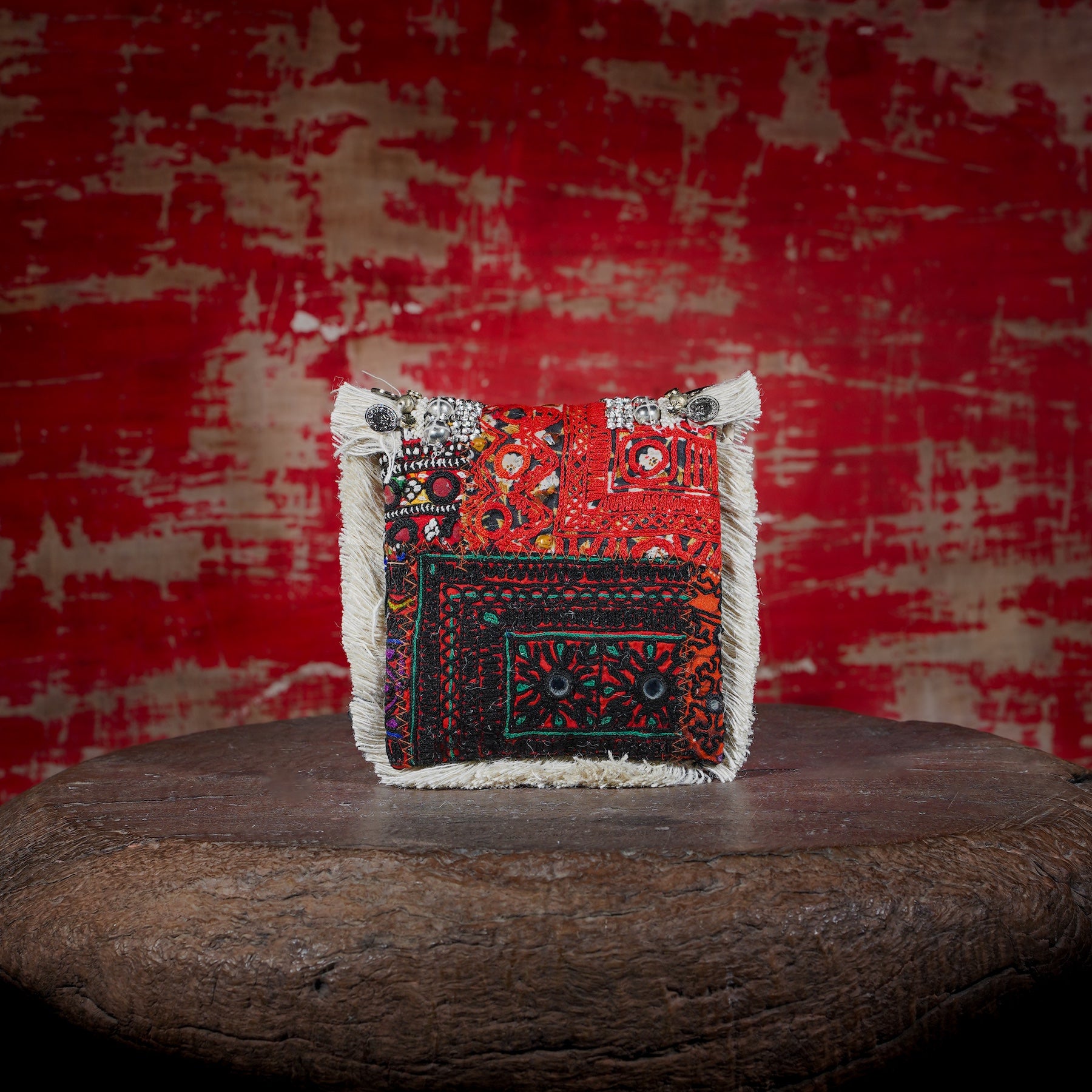 Off White Banjara Minion Clutch 031