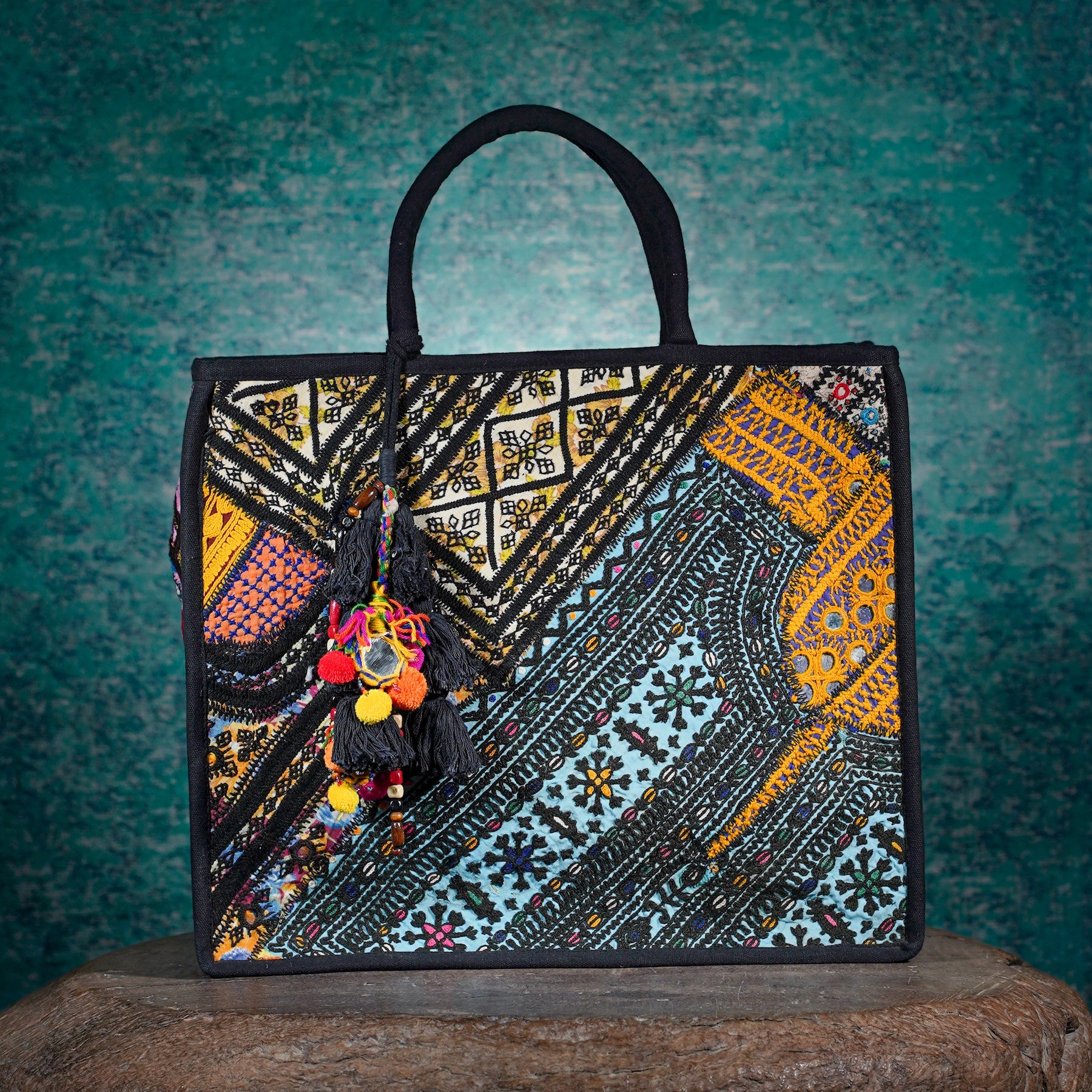Black Banjara Shopper (Large) 009