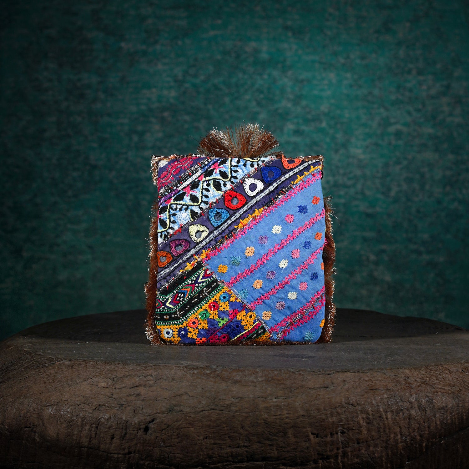 Rose Gold Festive Minion Clutch 007