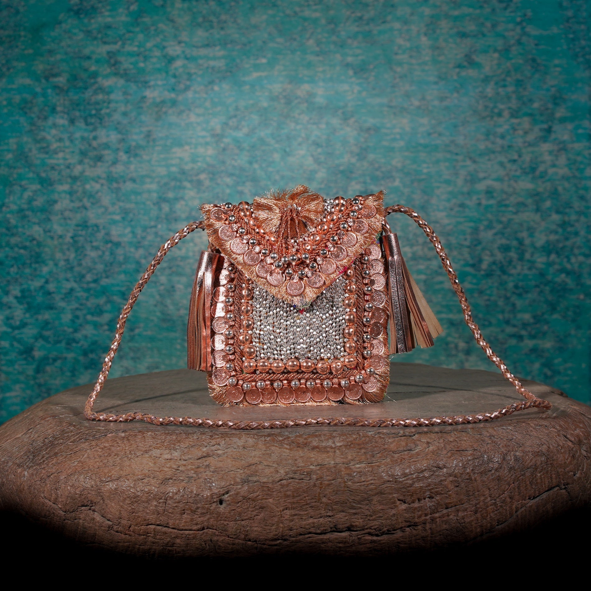 Rose Gold Festive Minion Clutch 018