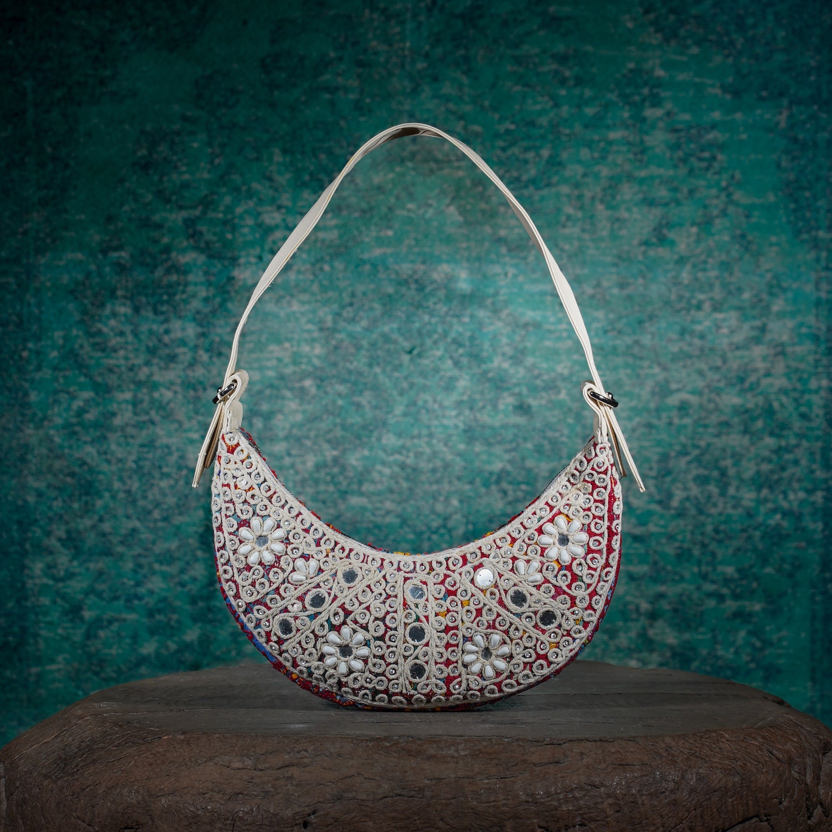 Off White Hichki Crescent Bag 008