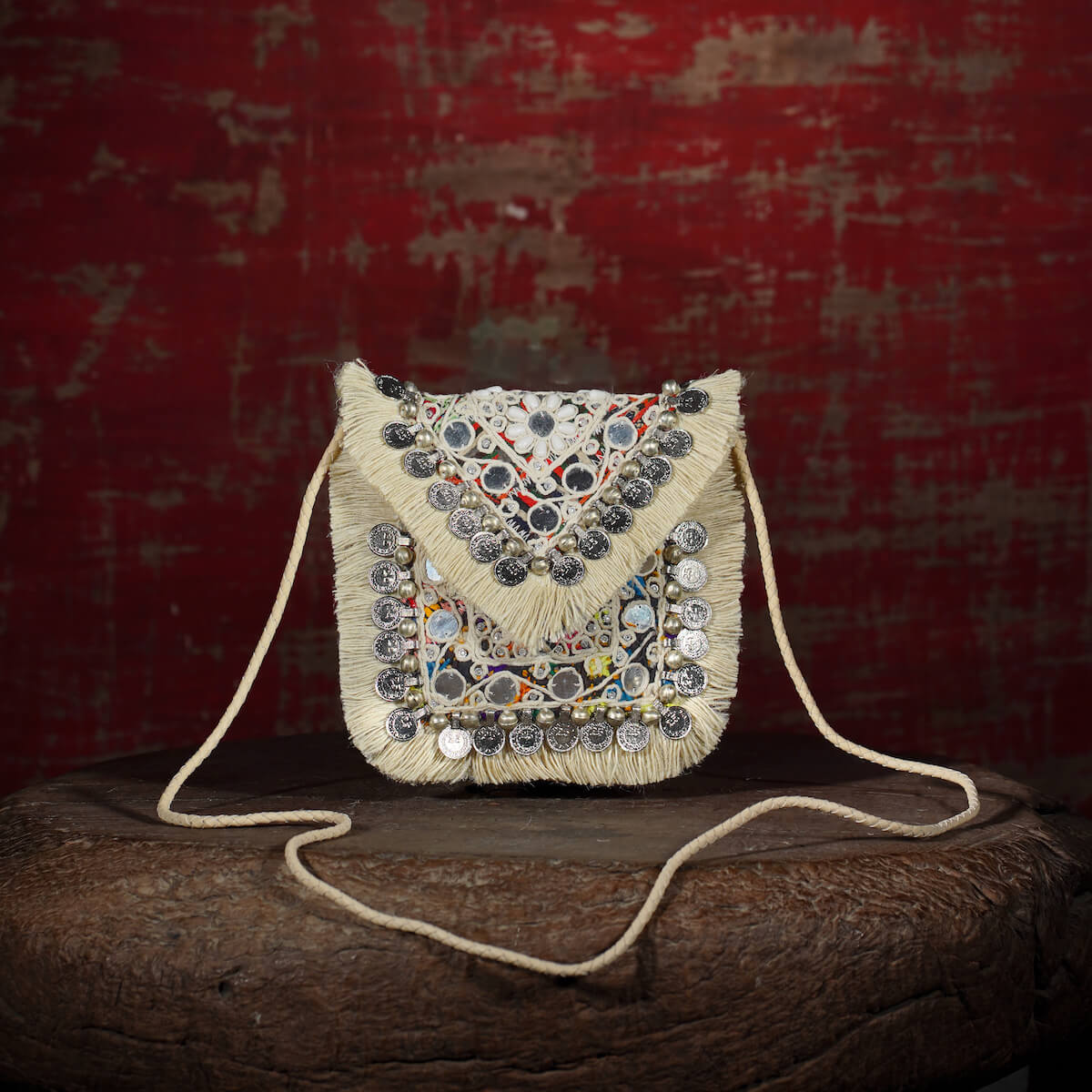 Off White Hichki Minion Clutch 002