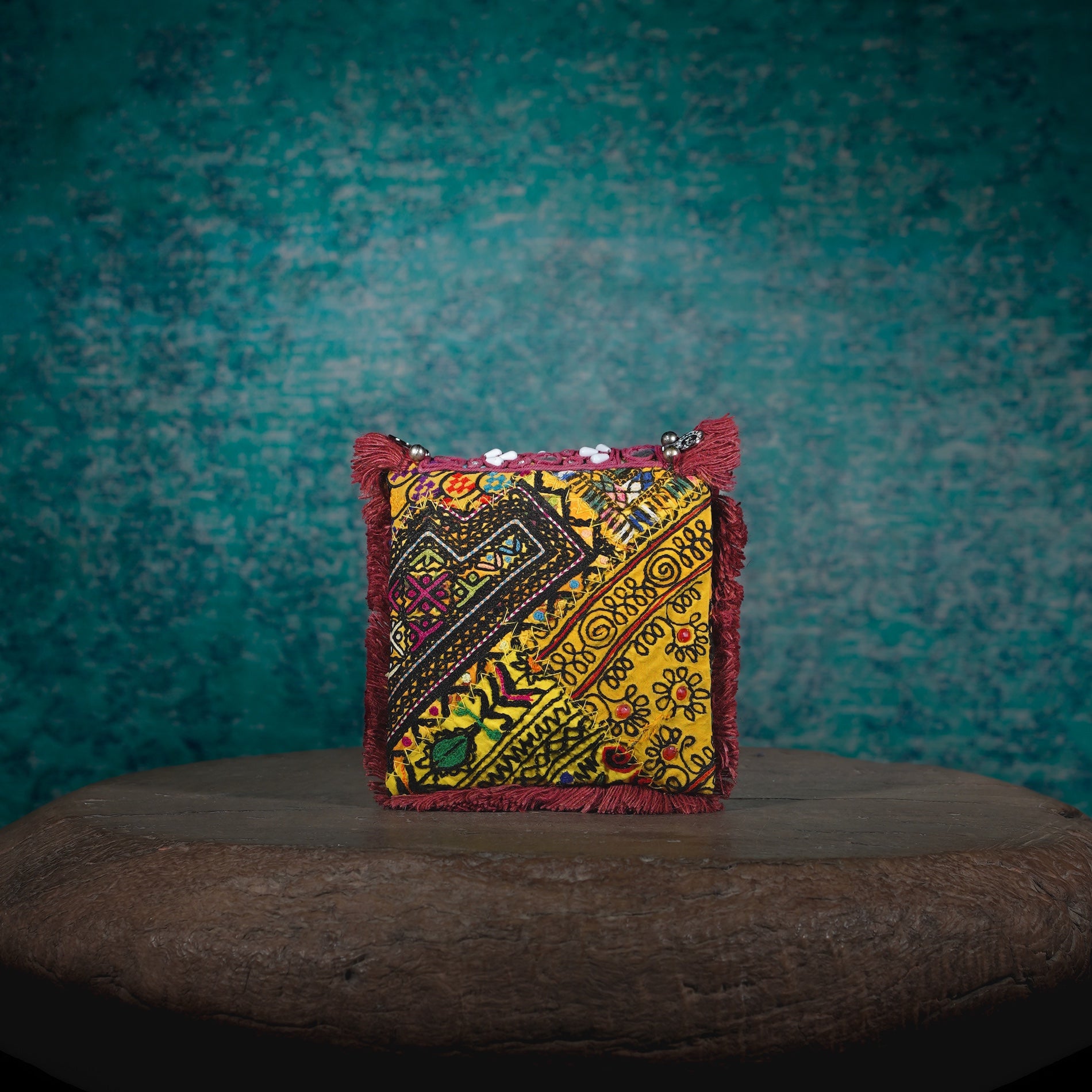 Burgundy Hichki Minion Clutch 003