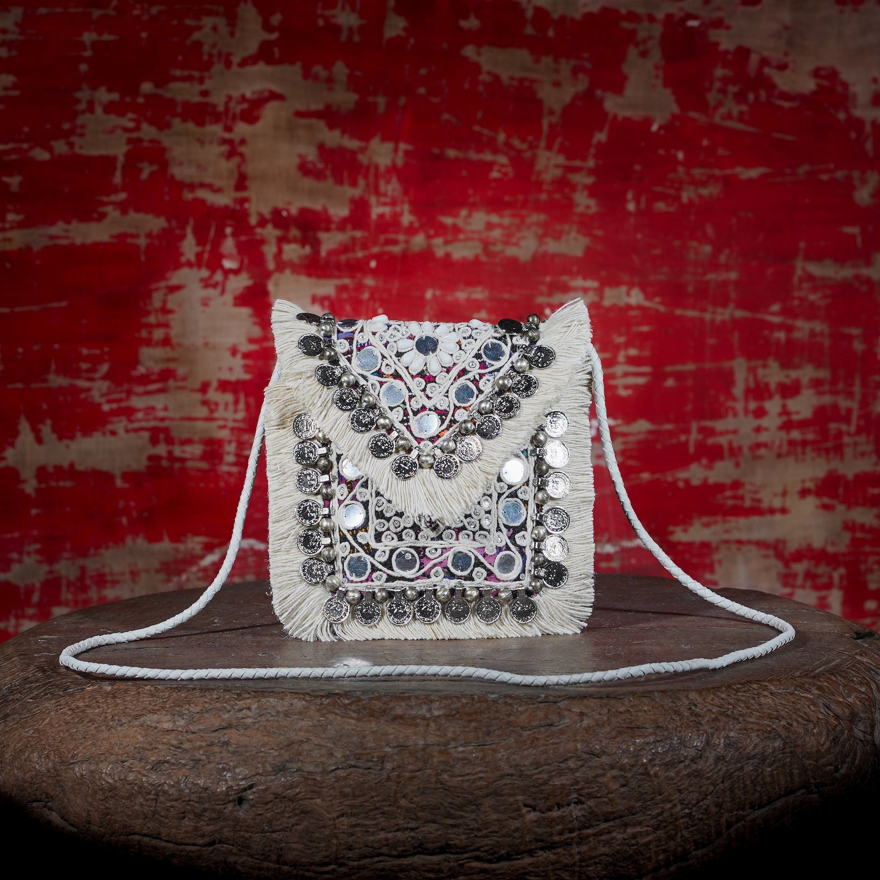 Off White Hichki Minion Clutch 007