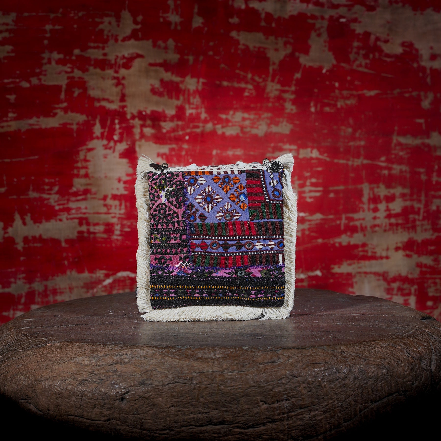 Off White Hichki Minion Clutch 007