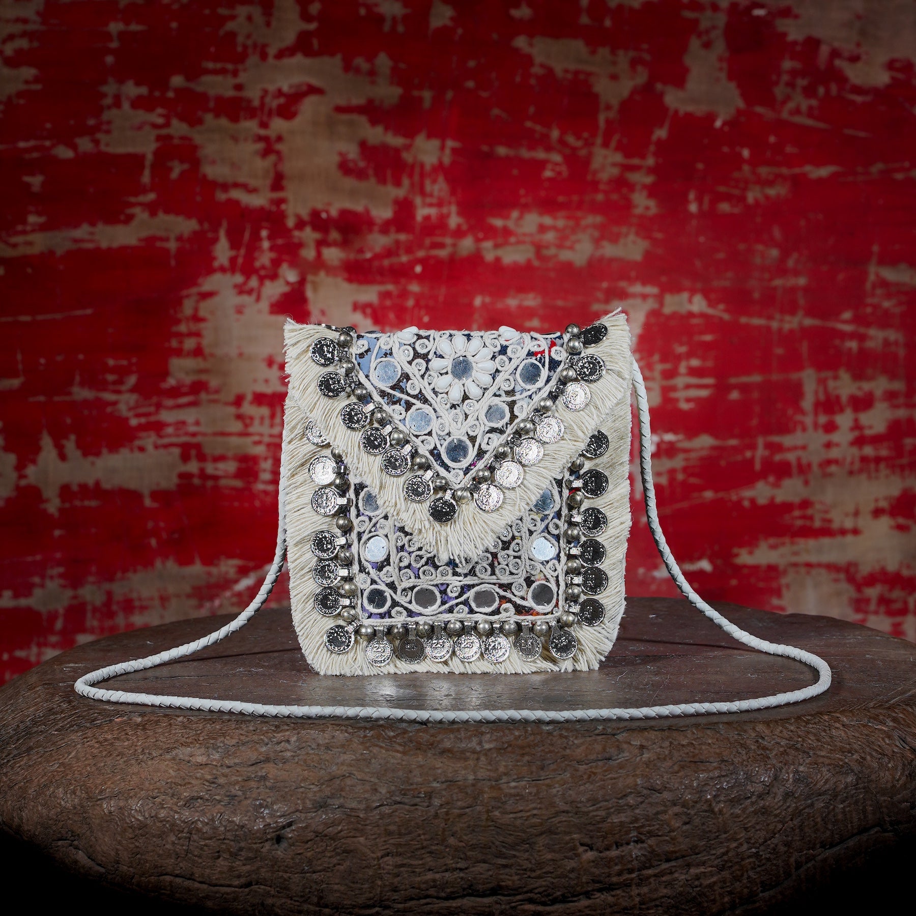 Off White Hichki Minion Clutch 008