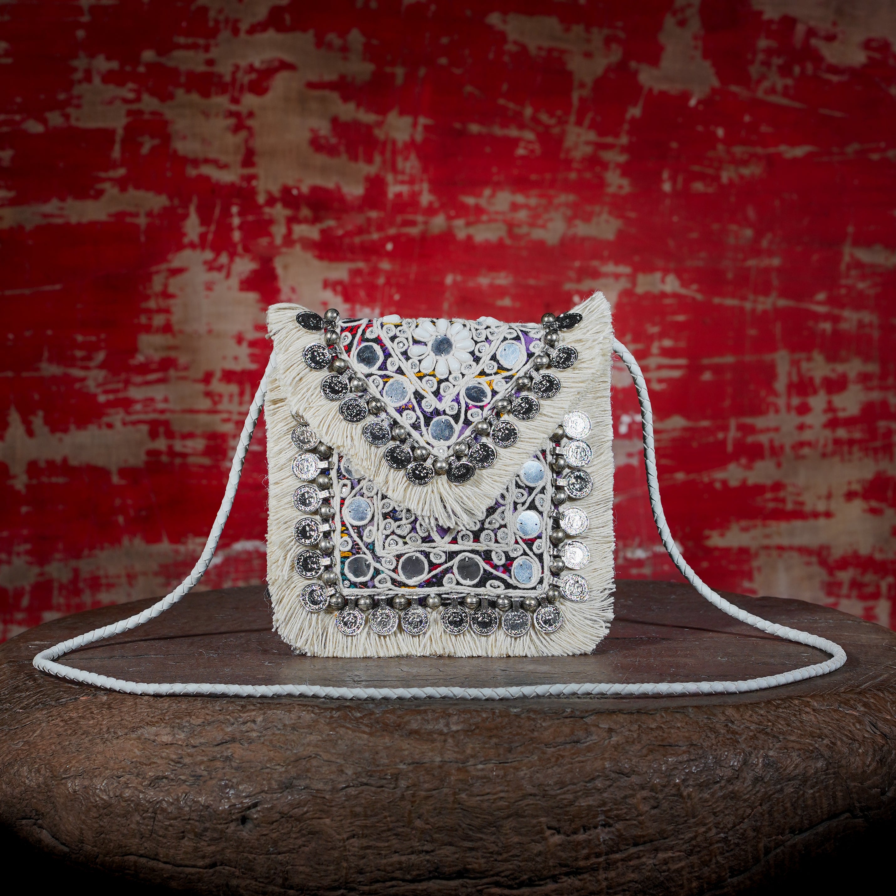 Off White Hichki Minion Clutch 013
