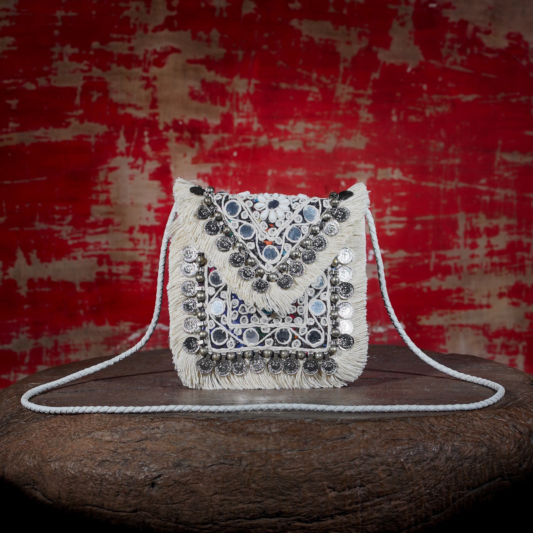 Off White Hichki Minion Clutch 014