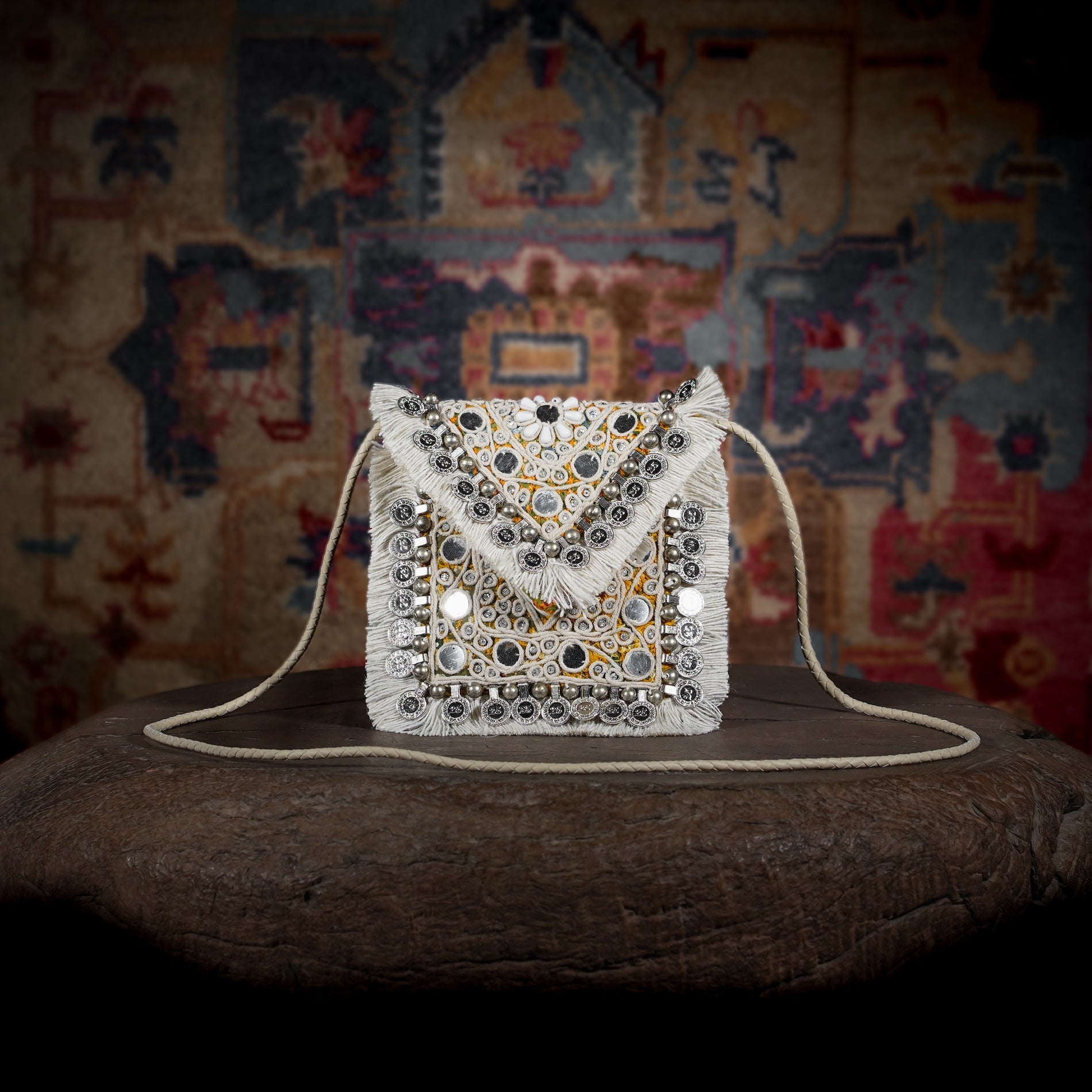 Off White Hichki Minion Clutch 018