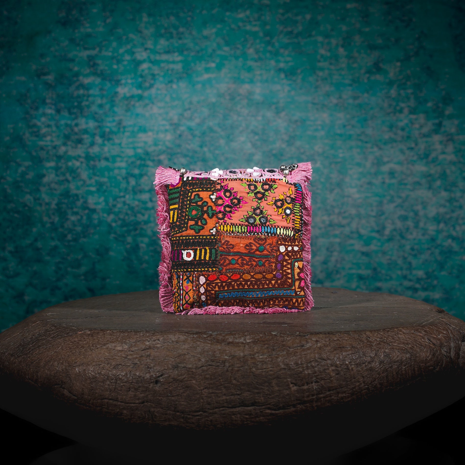 Pink Hichki Minion Clutch 016