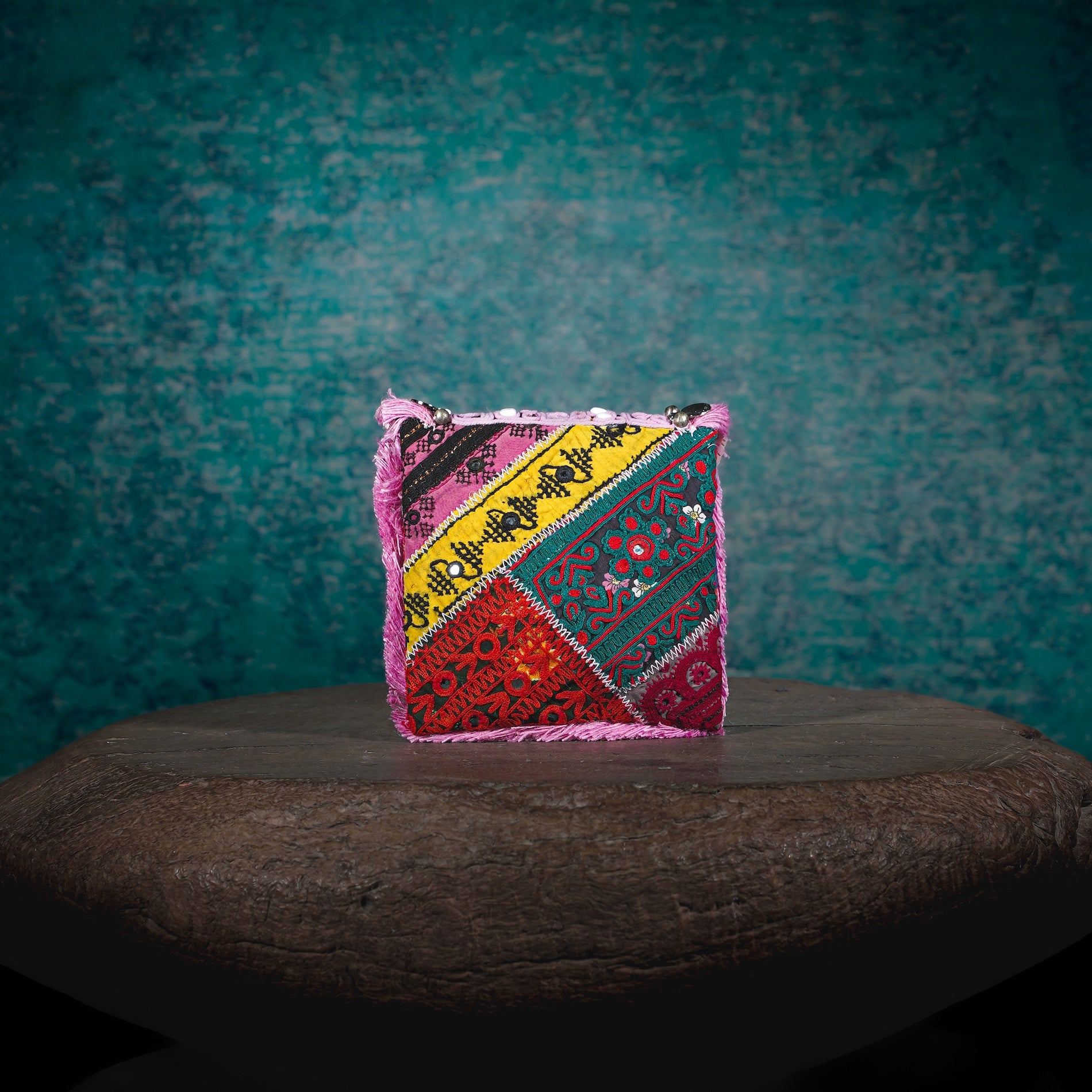 Pink Hichki Minion Clutch 021
