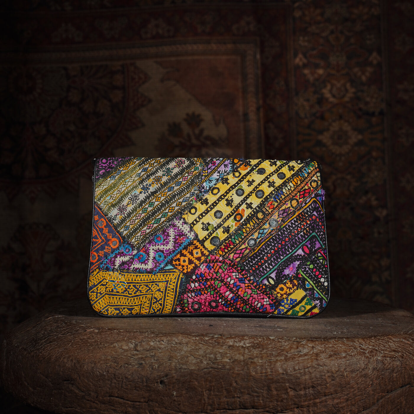 Black Kalbelia Clutch 001