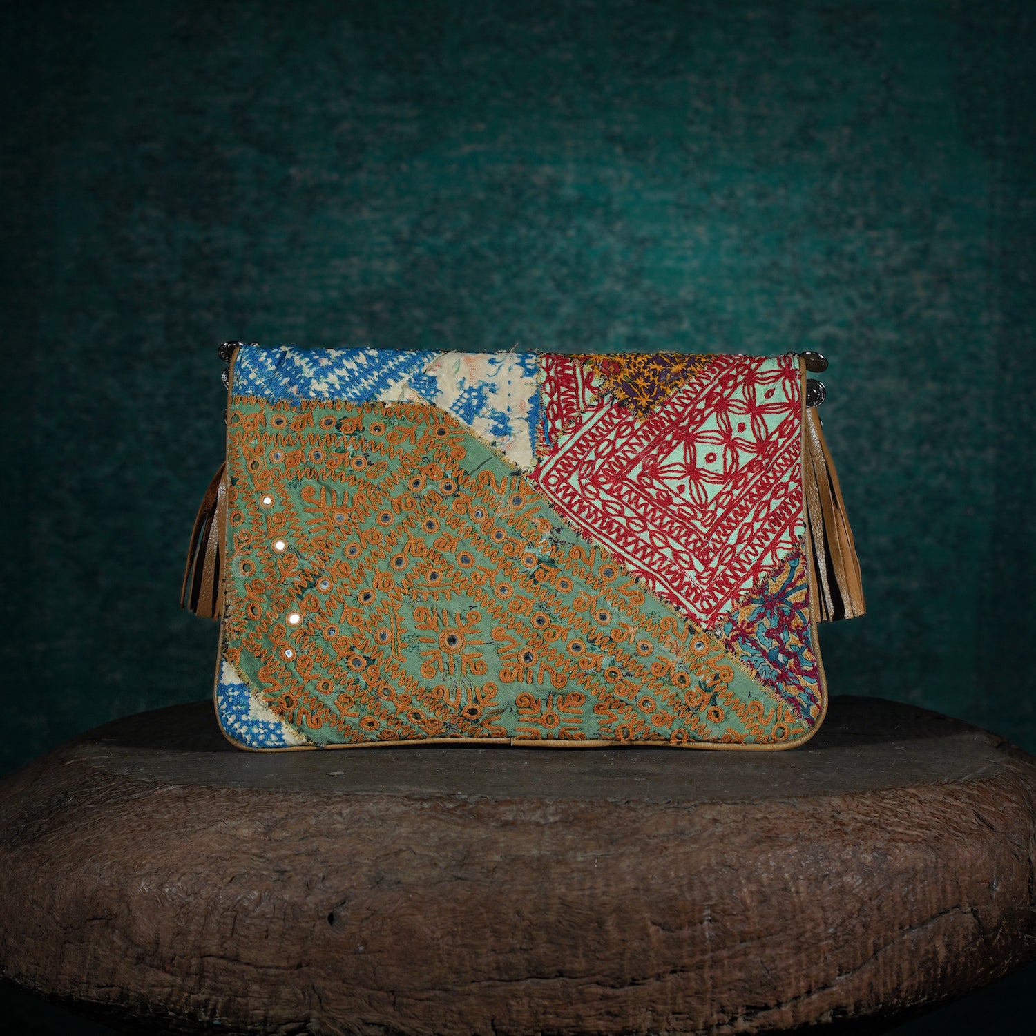 Beige Kalbelia Clutch 007