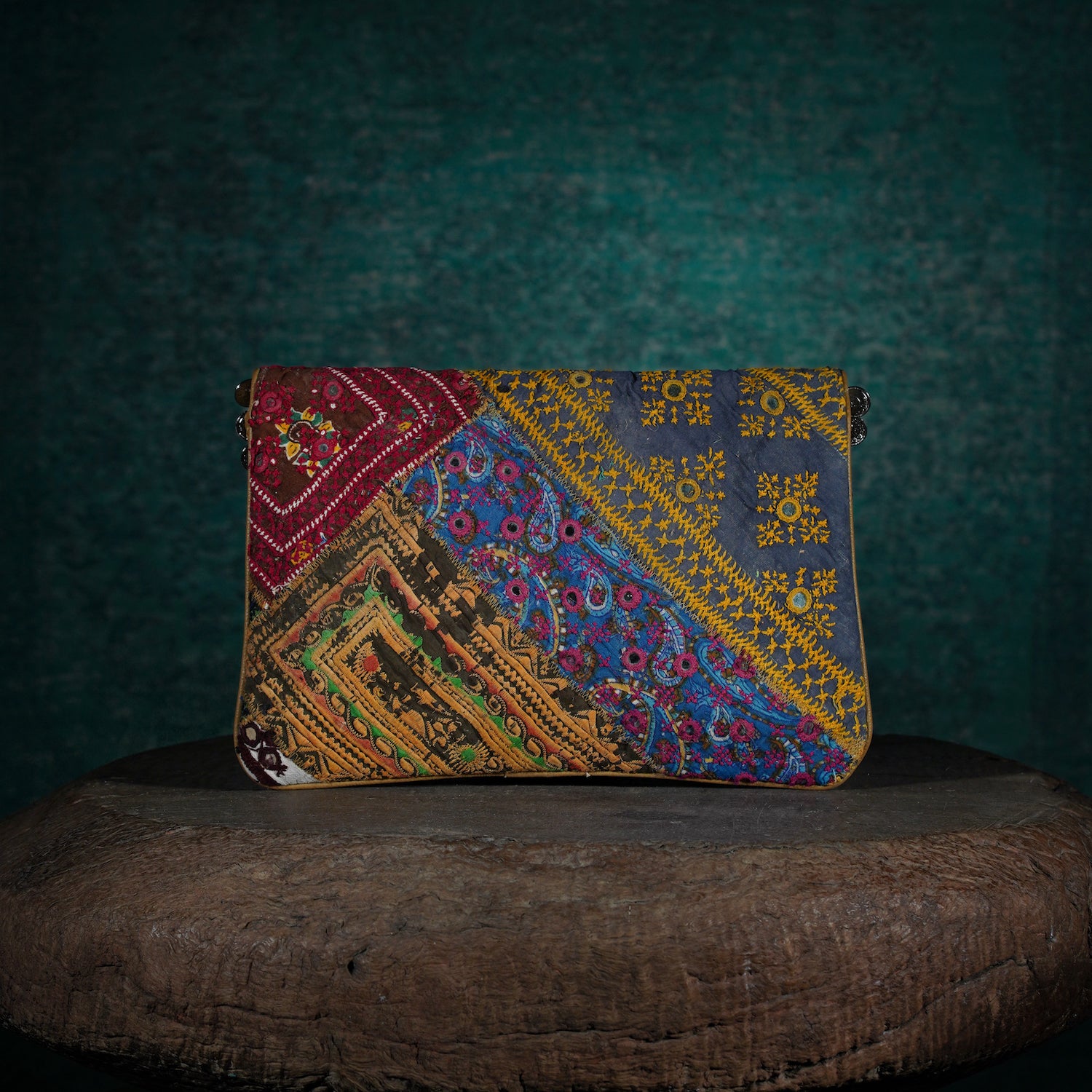 Beige Kalbelia Clutch 010