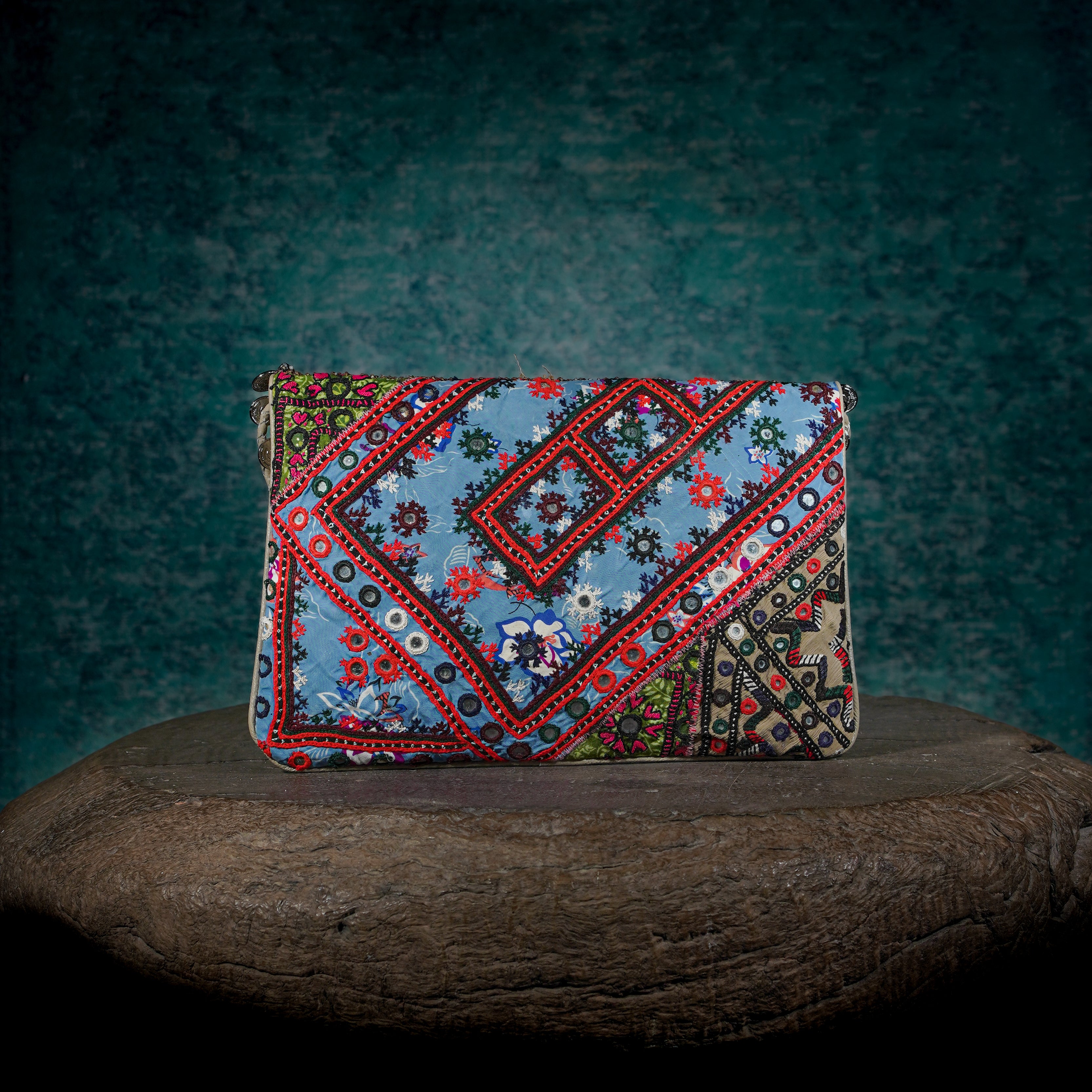 Beige Kalbelia Clutch 013