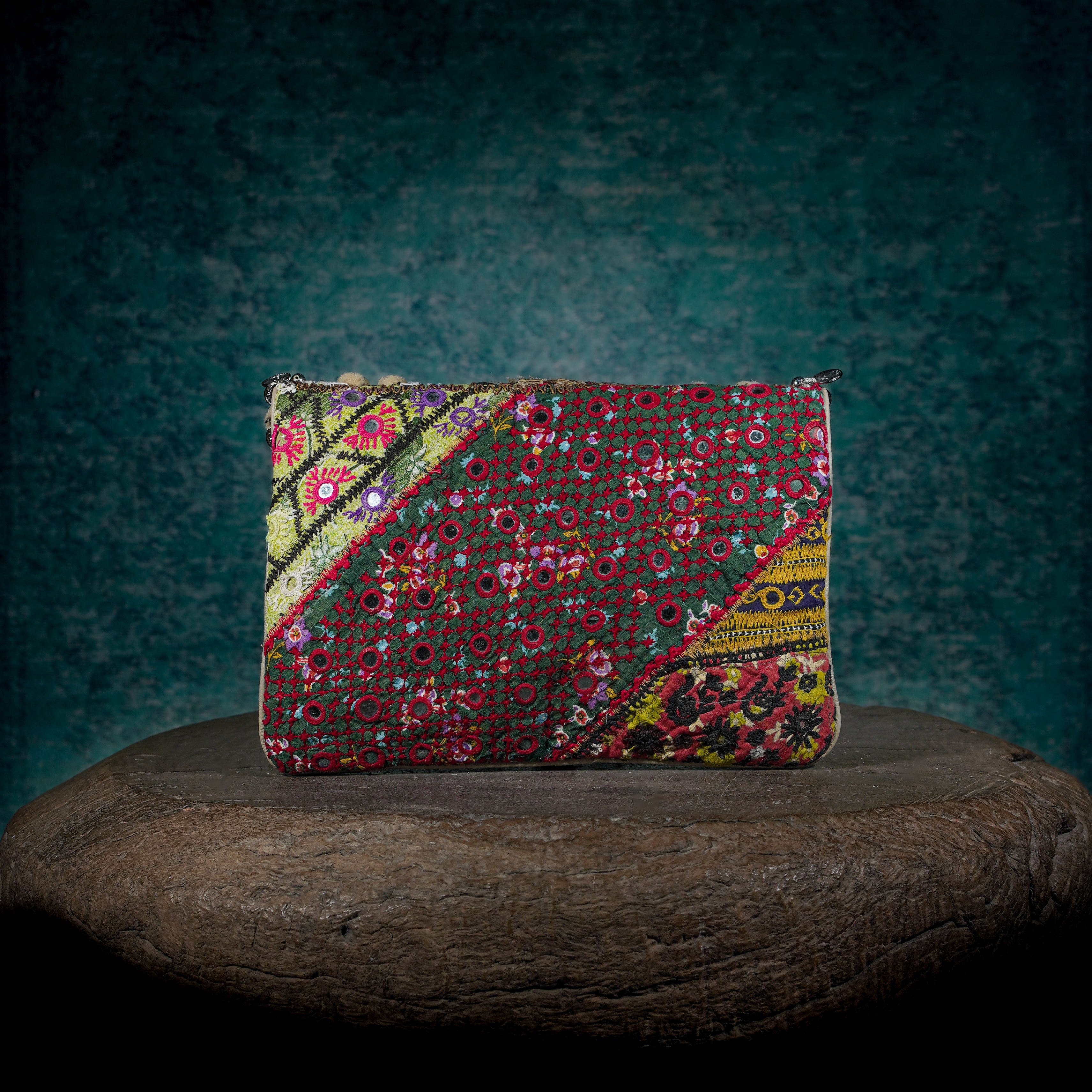 Beige Kalbelia Clutch 015