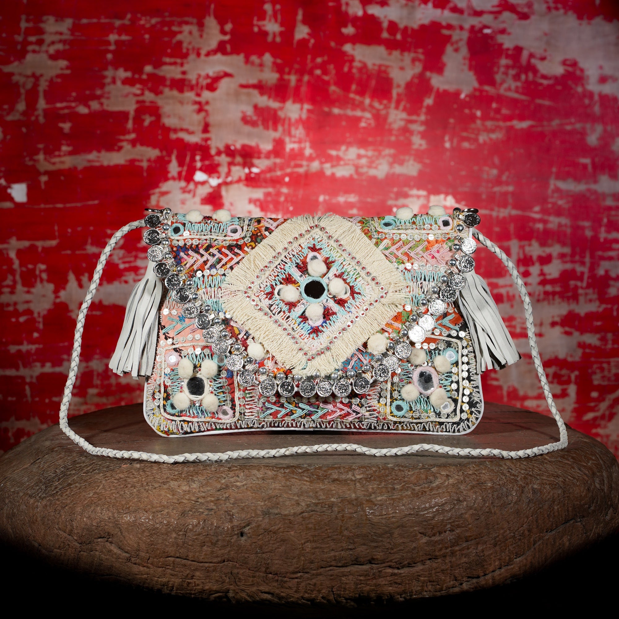 Cream Kalbelia Clutch 013