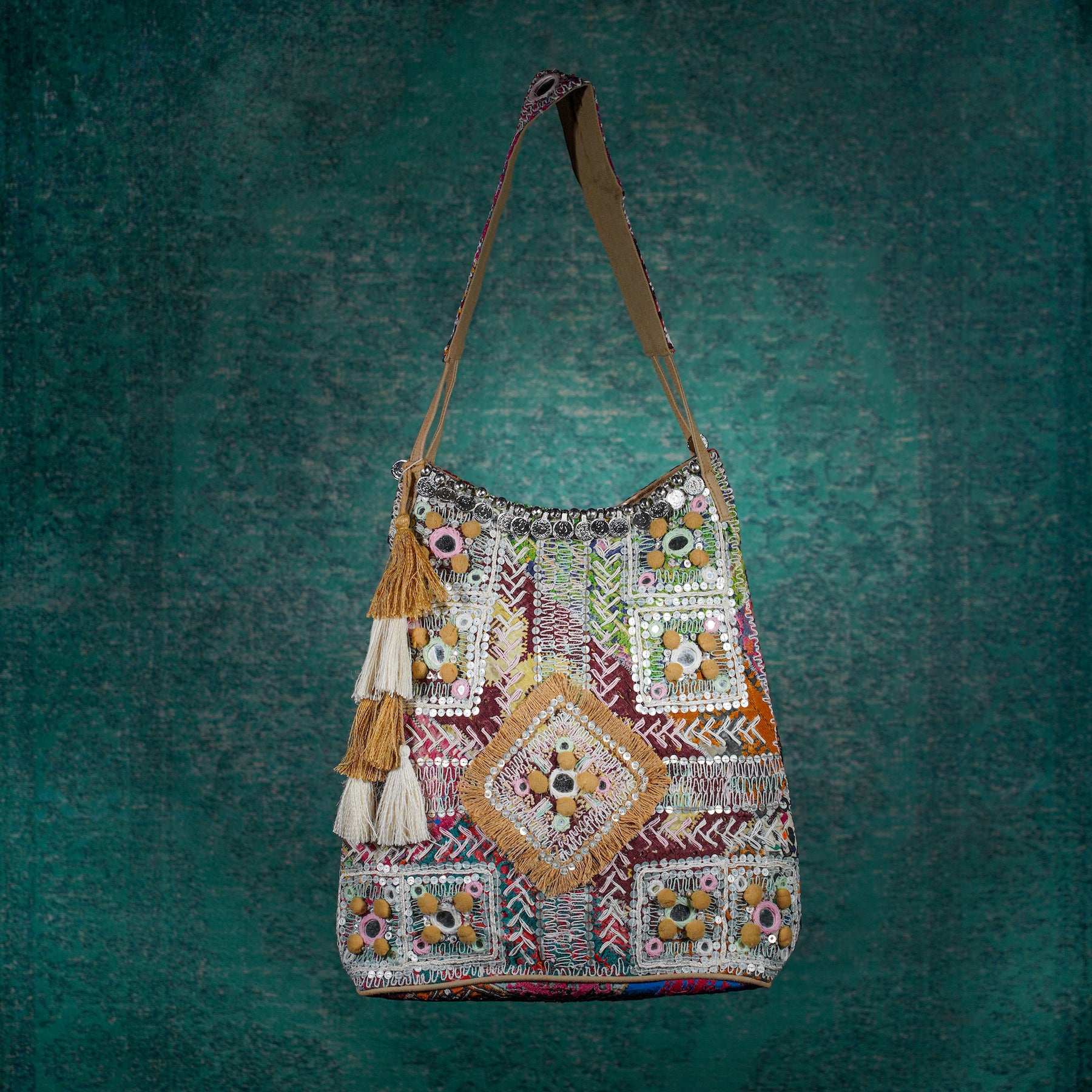 Beige Kalbelia Tote 008
