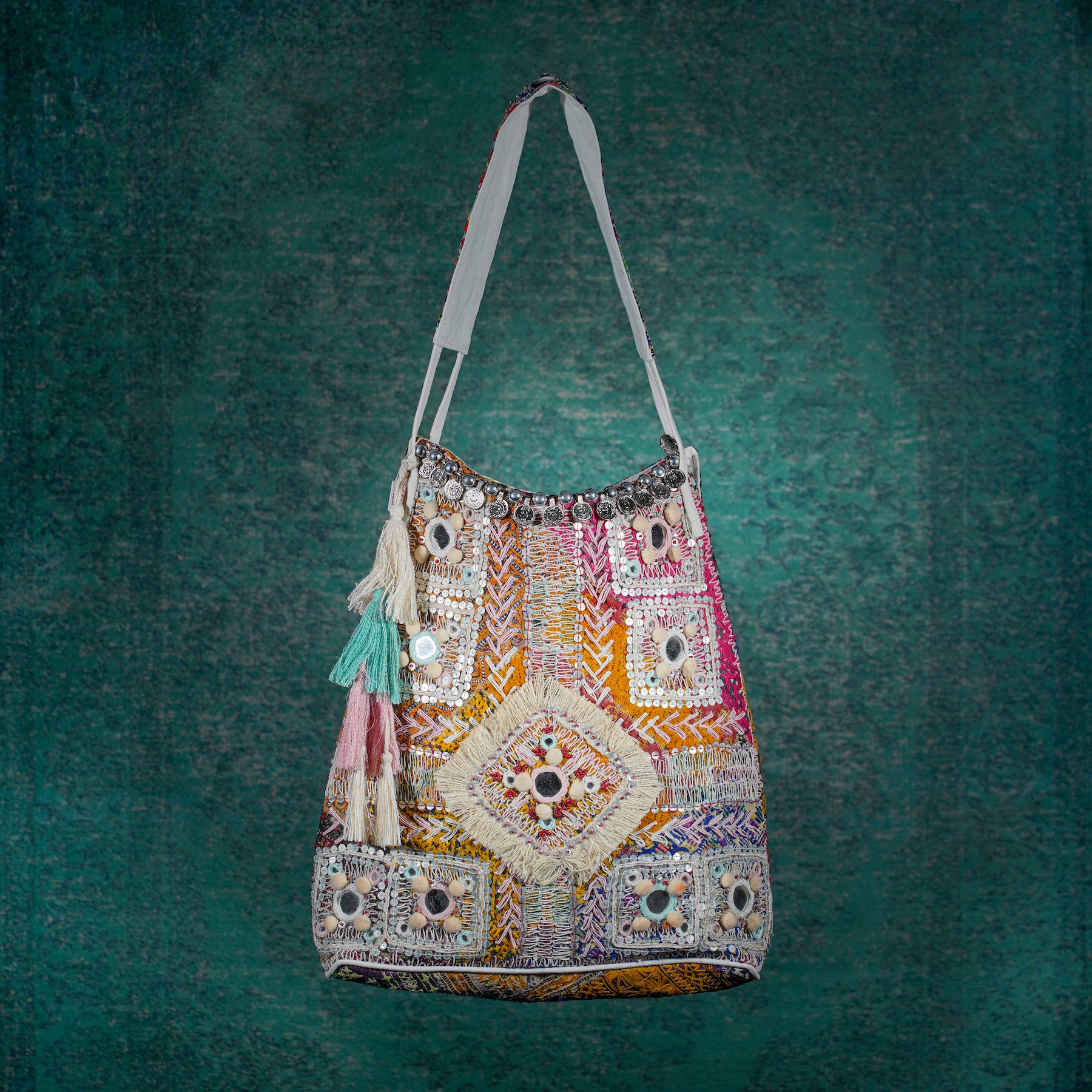 Cream Kalbelia Tote 004