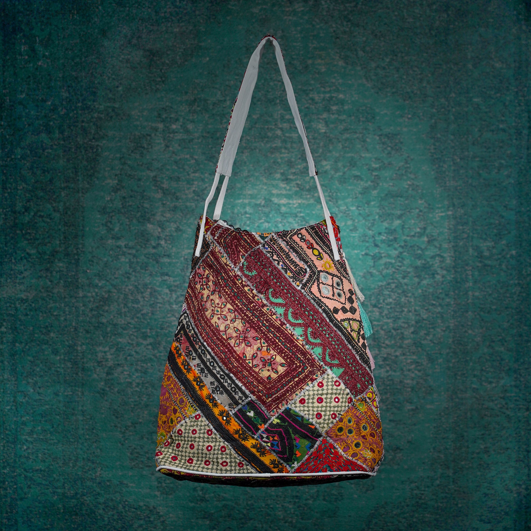 Cream Kalbelia Tote 006