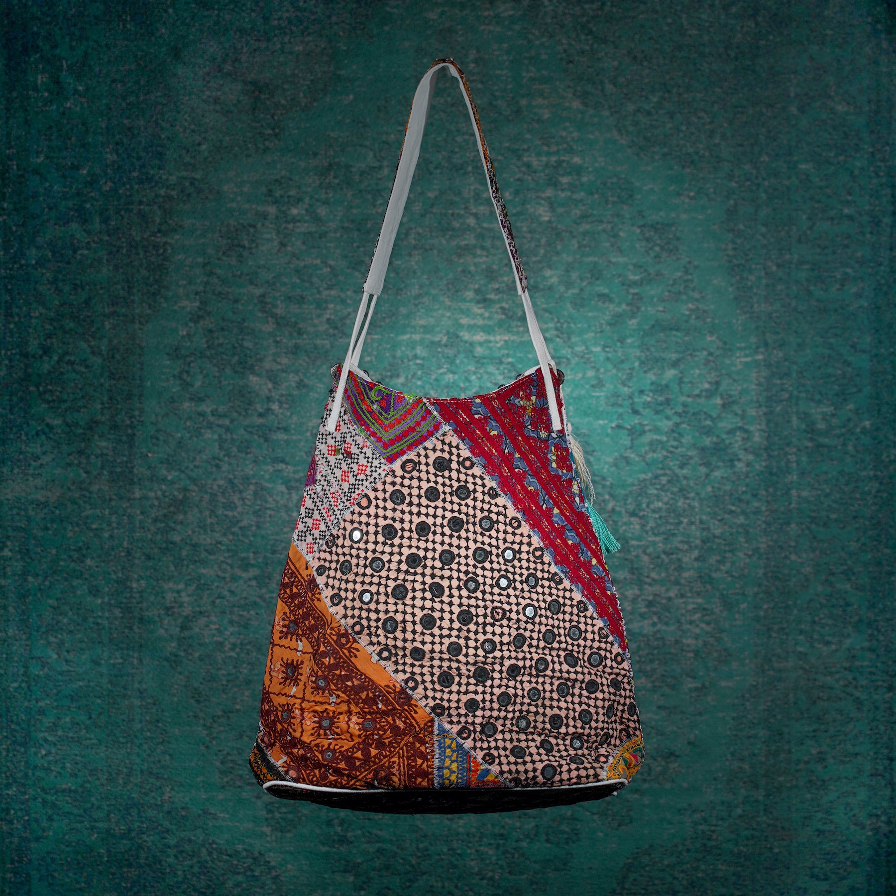 Cream Kalbelia Tote 007