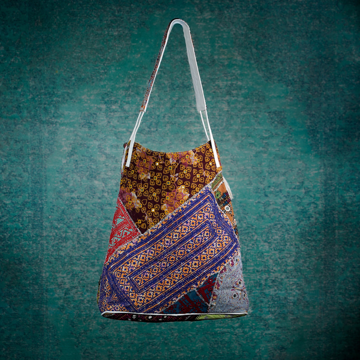 Cream Kalbelia Tote 015