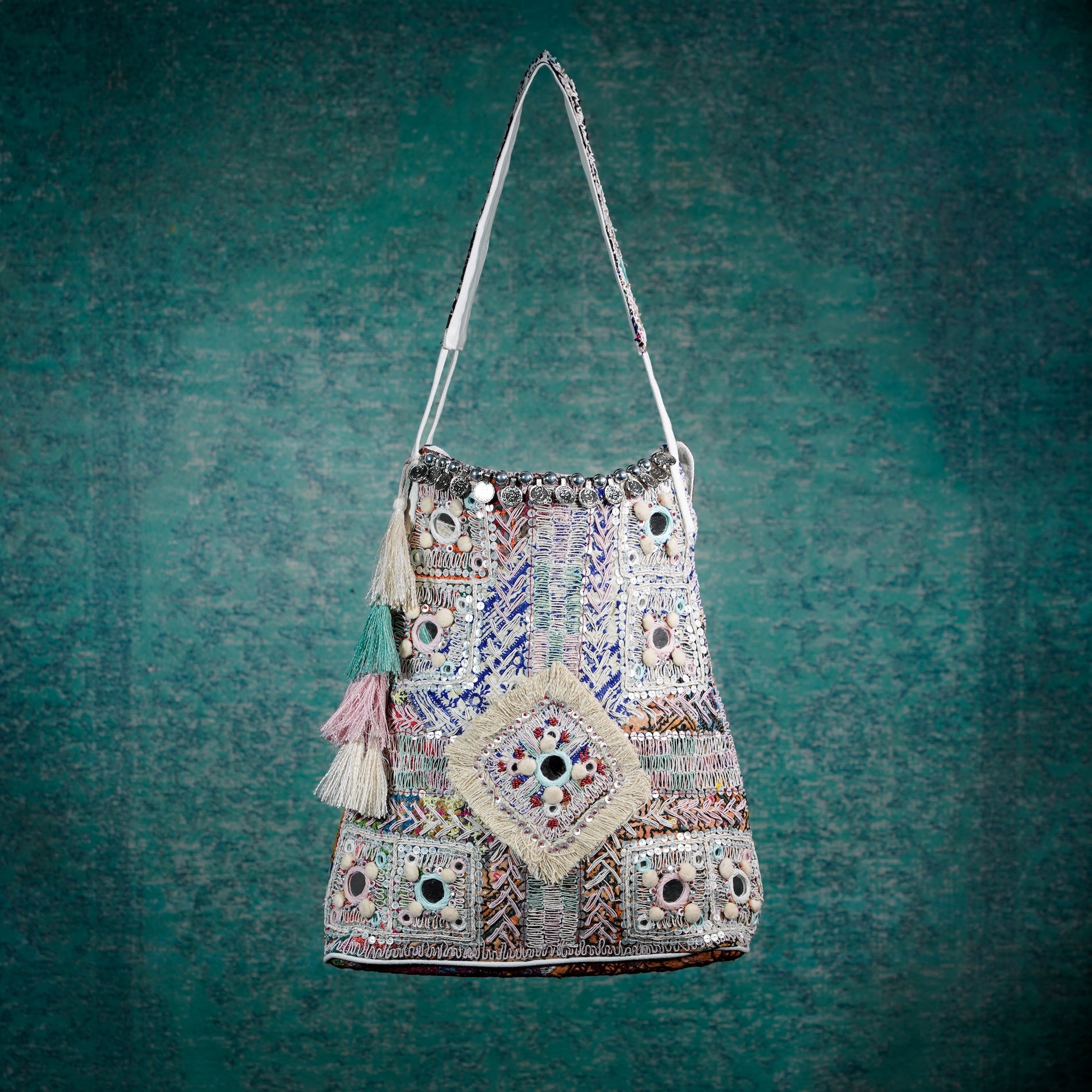 Cream Kalbelia Tote 017