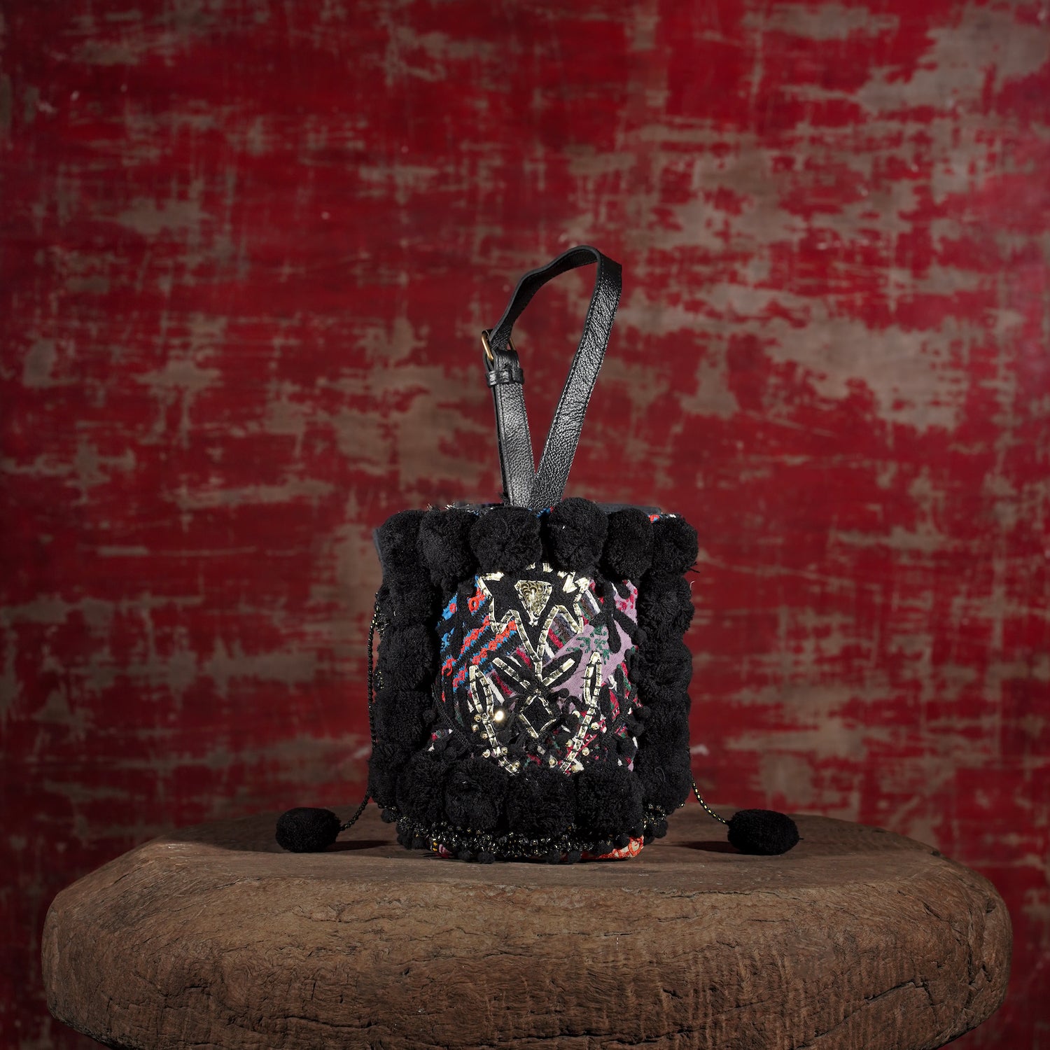 Black Lado Bucket Bag 005