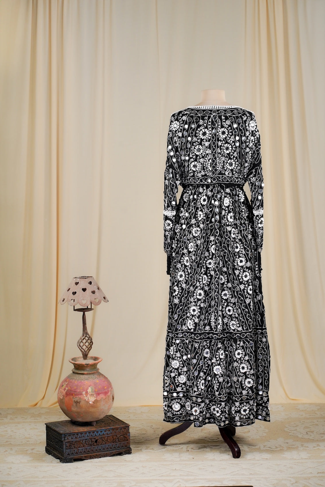 Black-Cream Nuri Maxi Dress