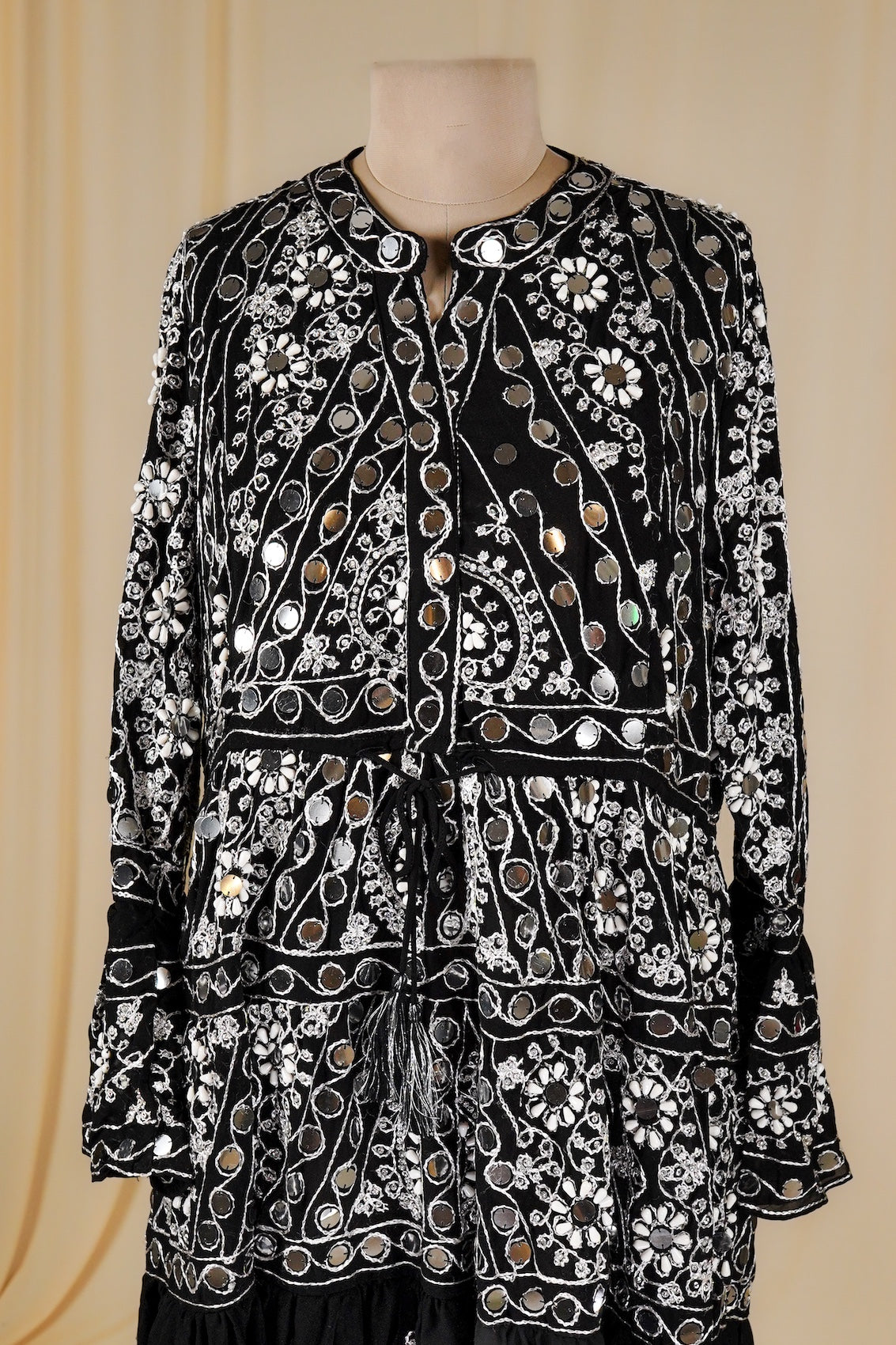 Black-Cream Nuri tunic