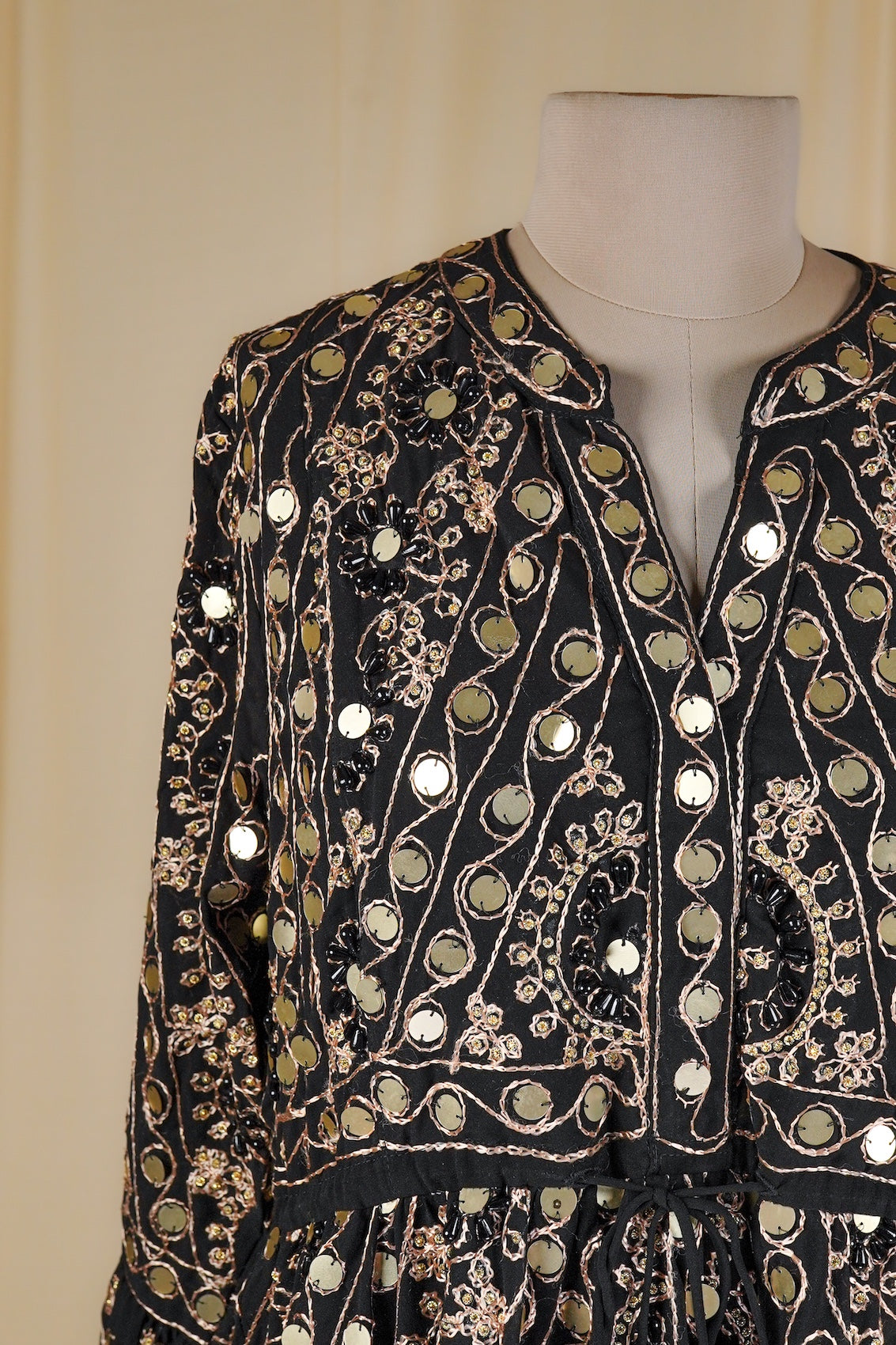 Black-Gold Nuri Tunic